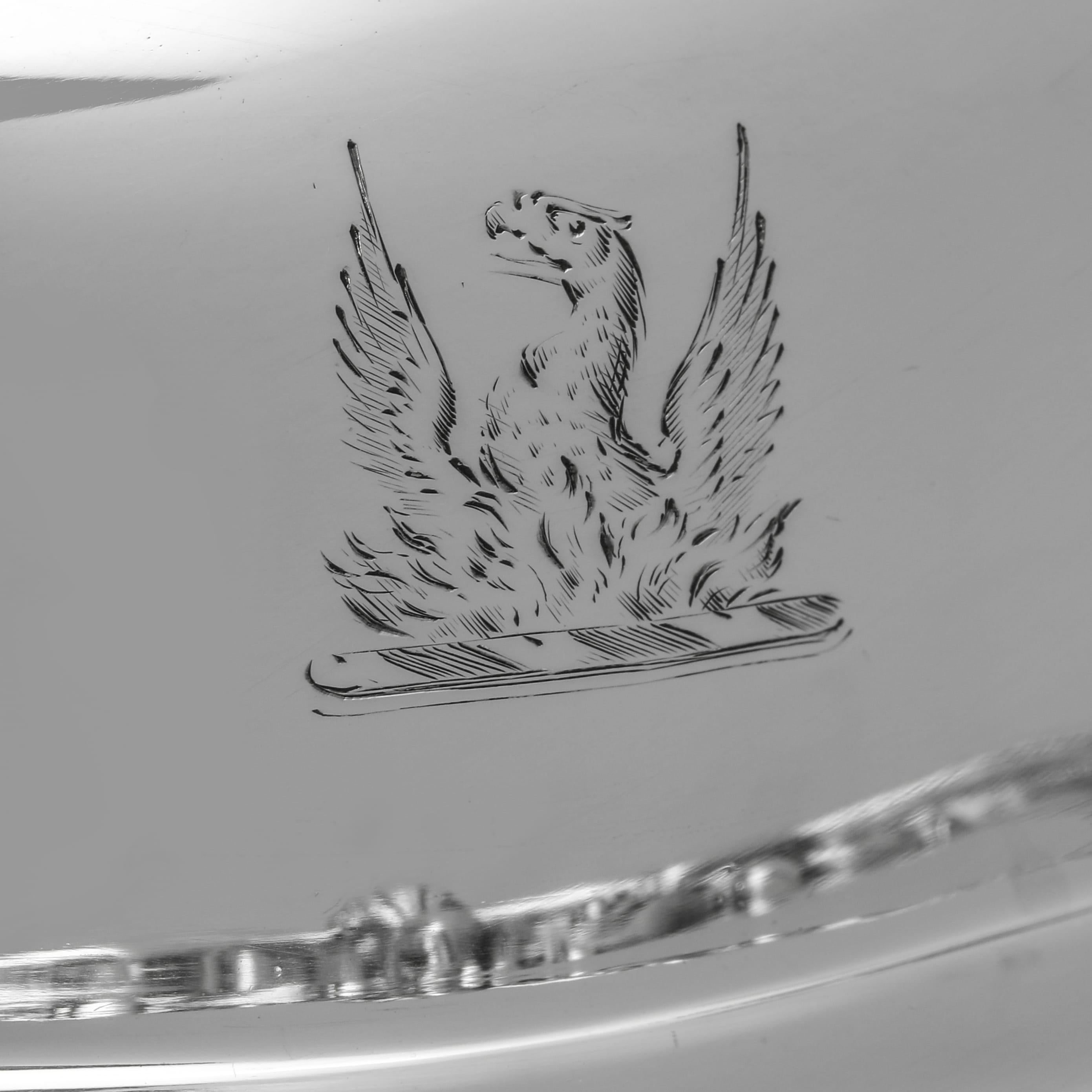 Fin du XIXe siècle Impressionnants plats d'entrée victoriens en argent sterling par Edward Ker Reid, 1885 en vente