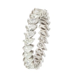 Impressive White 18K Gold White Diamond Ring for Her