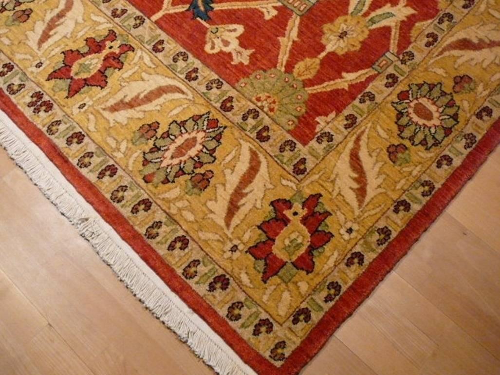 Impressive Ziegler Mahal hand knotted rug For Sale 4