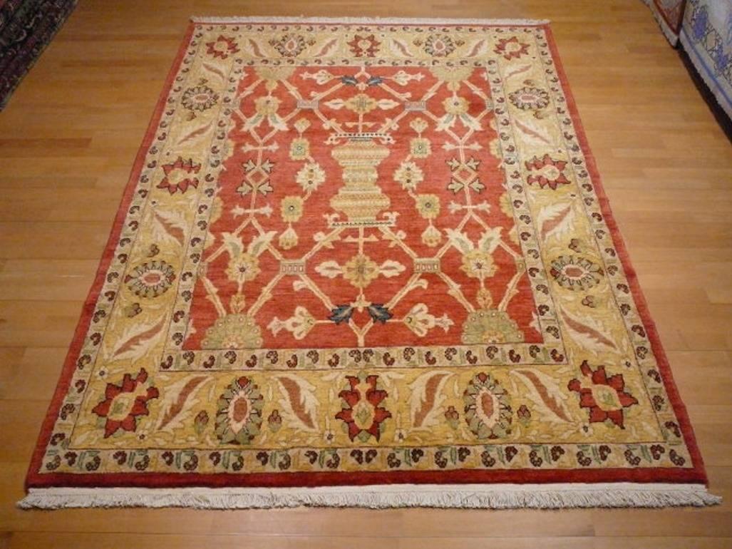 20th Century Impressive Ziegler Mahal hand knotted rug For Sale