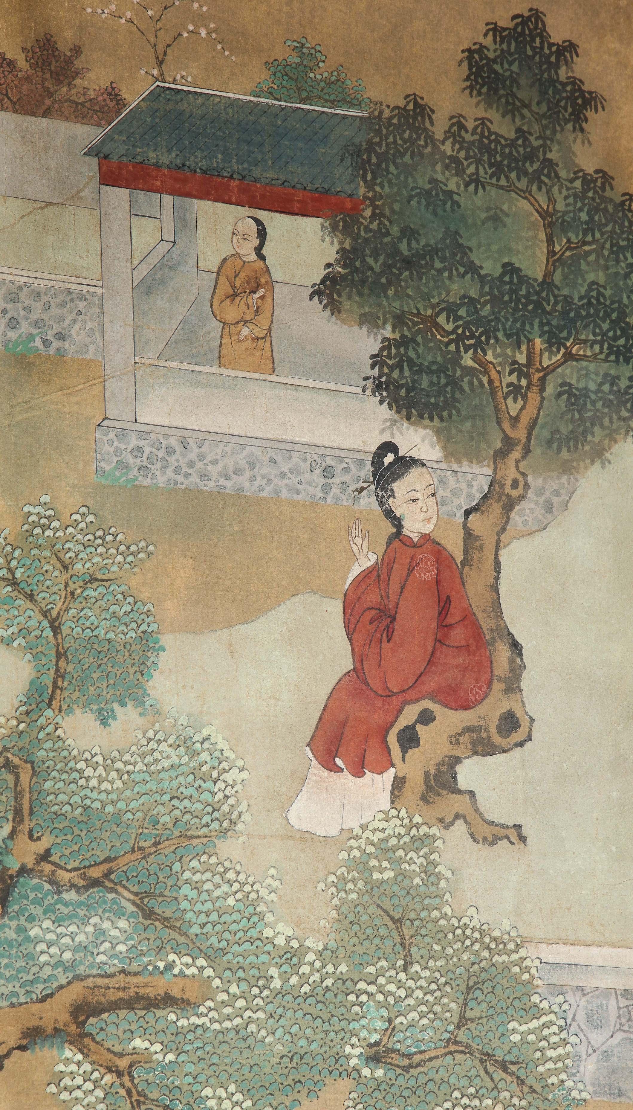 20ième siècle Paravent à six volets en soie peint à la main de style chinoiseries aux dimensions impressionnantes en vente