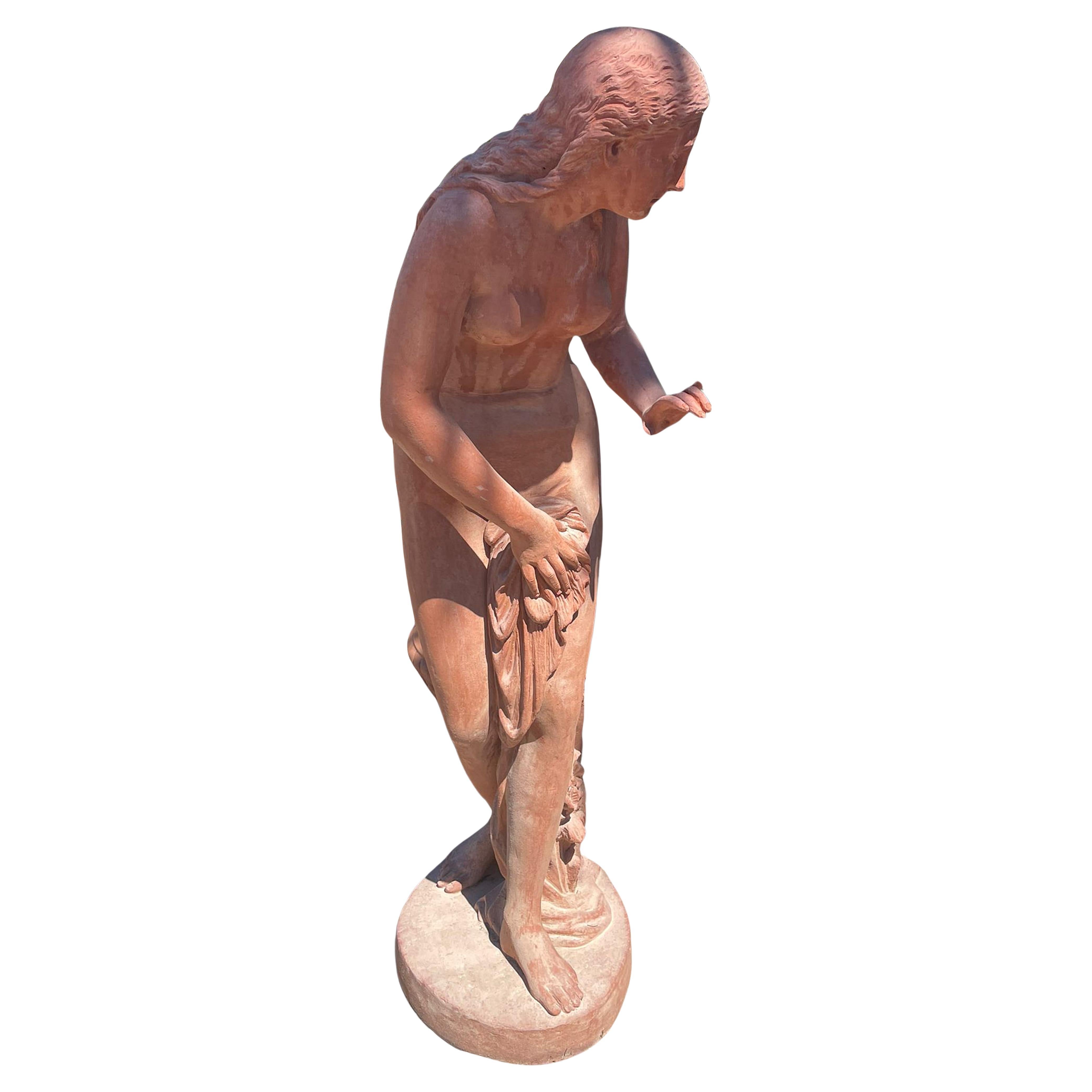 Moderno Statua di bagnante in terracotta dell'Impruneta, 21° secolo in vendita