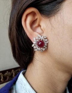 In 18K gold, art-deco, natural Burma Spinel Cocktail Ring & Stud Earrings Suite