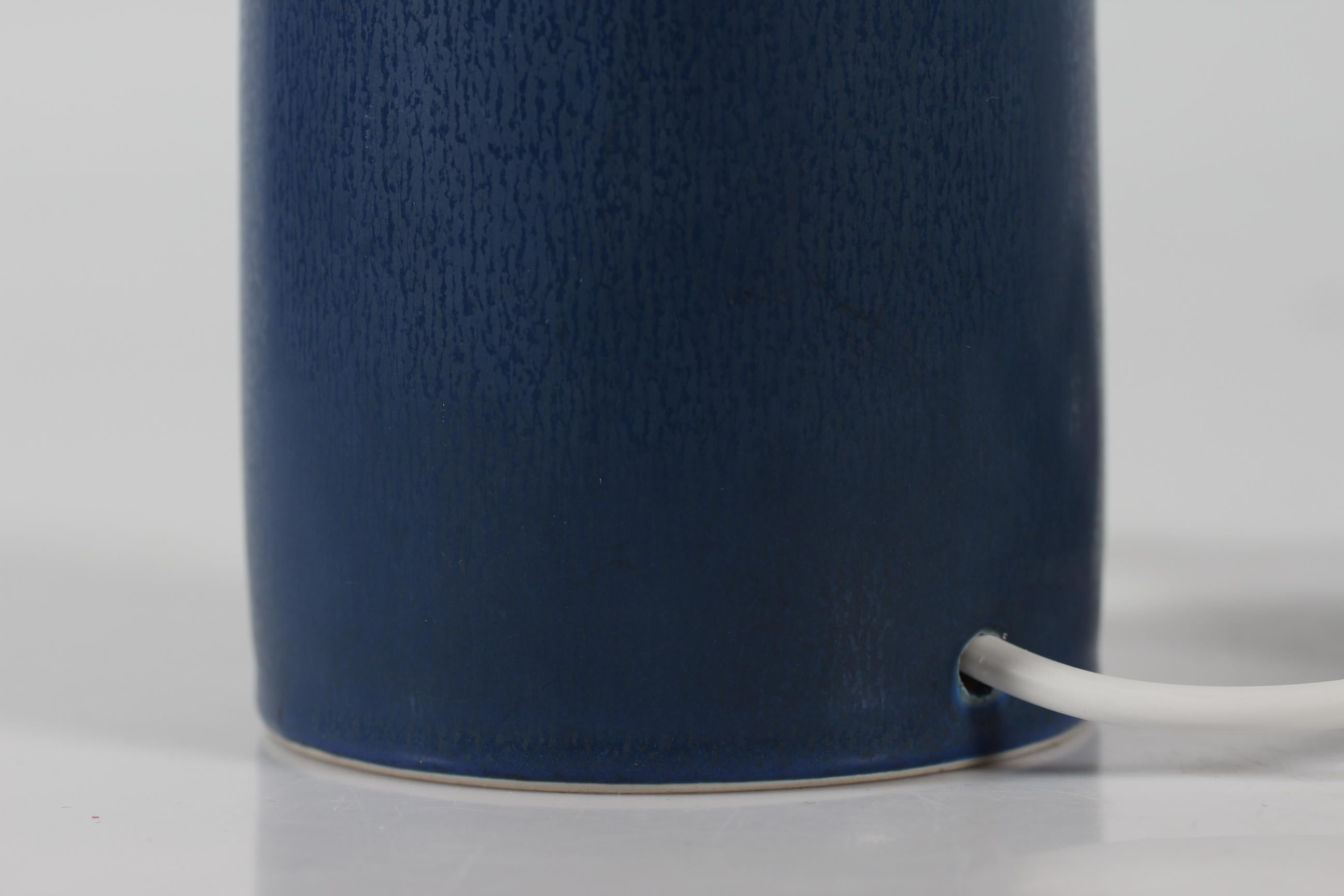 In 25 Tall Danish Palshus Table Lamp Blue Haresfur Glaze + New Lampshade 1960s For Sale 2