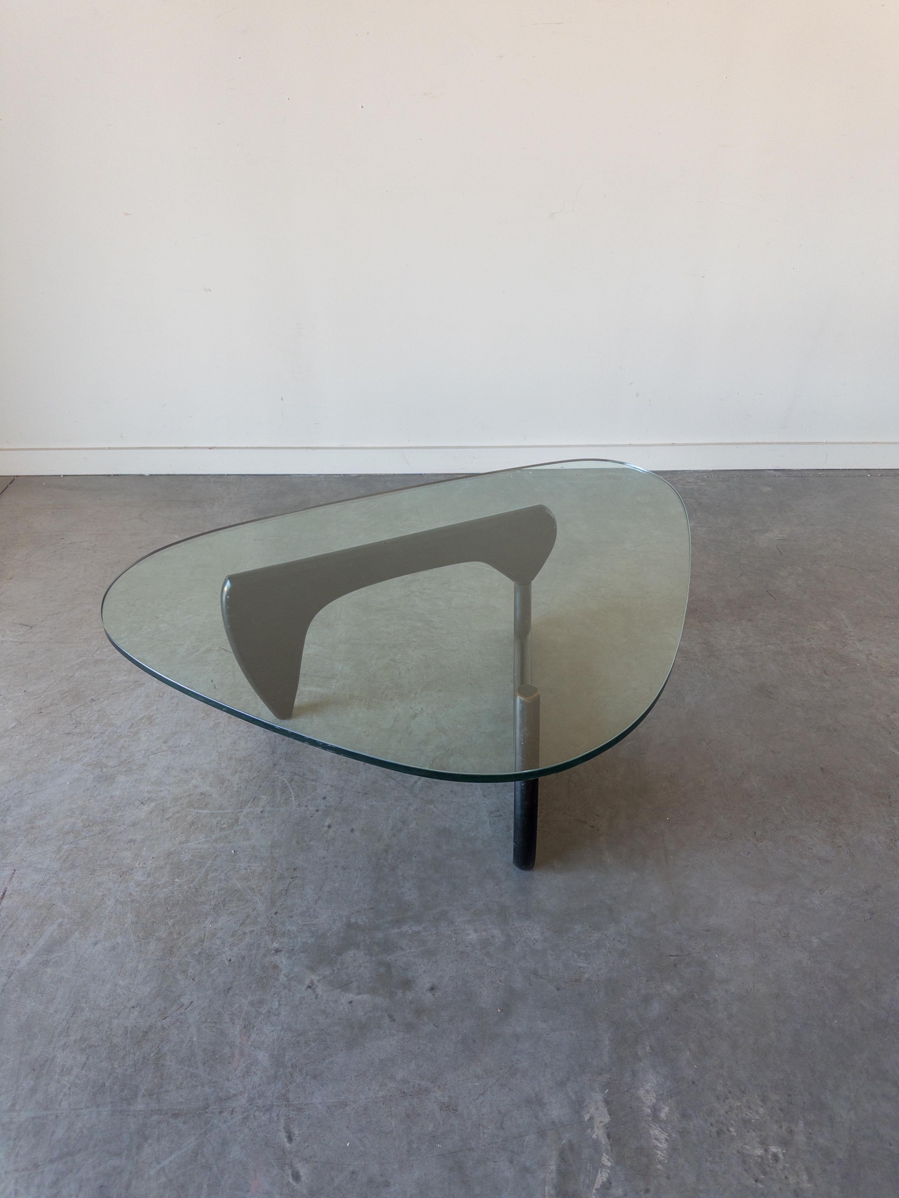IN-50 Table By Isamu Noguchi for Herman Miller In Good Condition In New York, NY