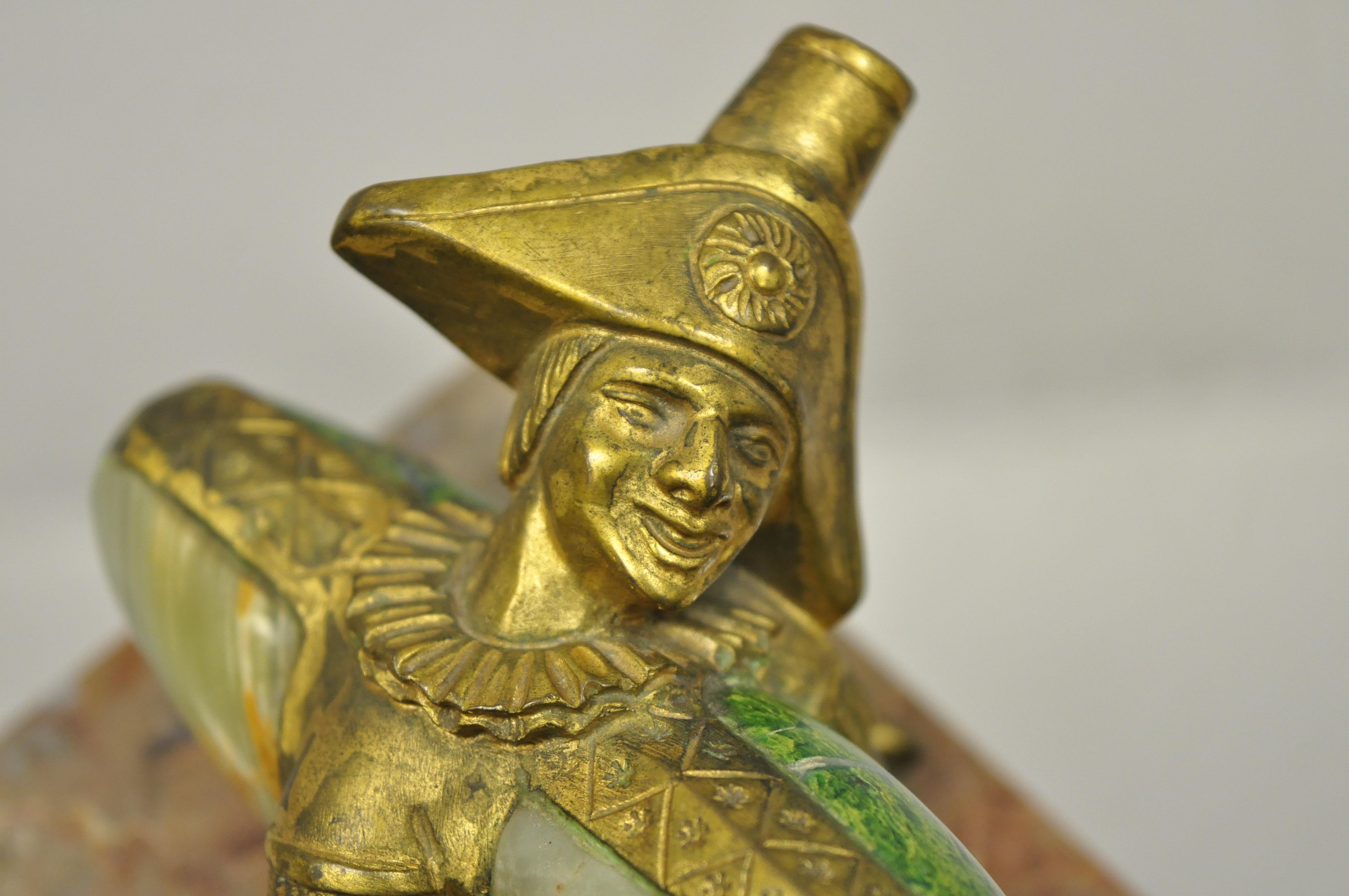 „In a Pickle“ Antike Bronze Orientalischer Trinculo Jester Briefbeschwerer aus Onyx und Malachit (Österreichisch)