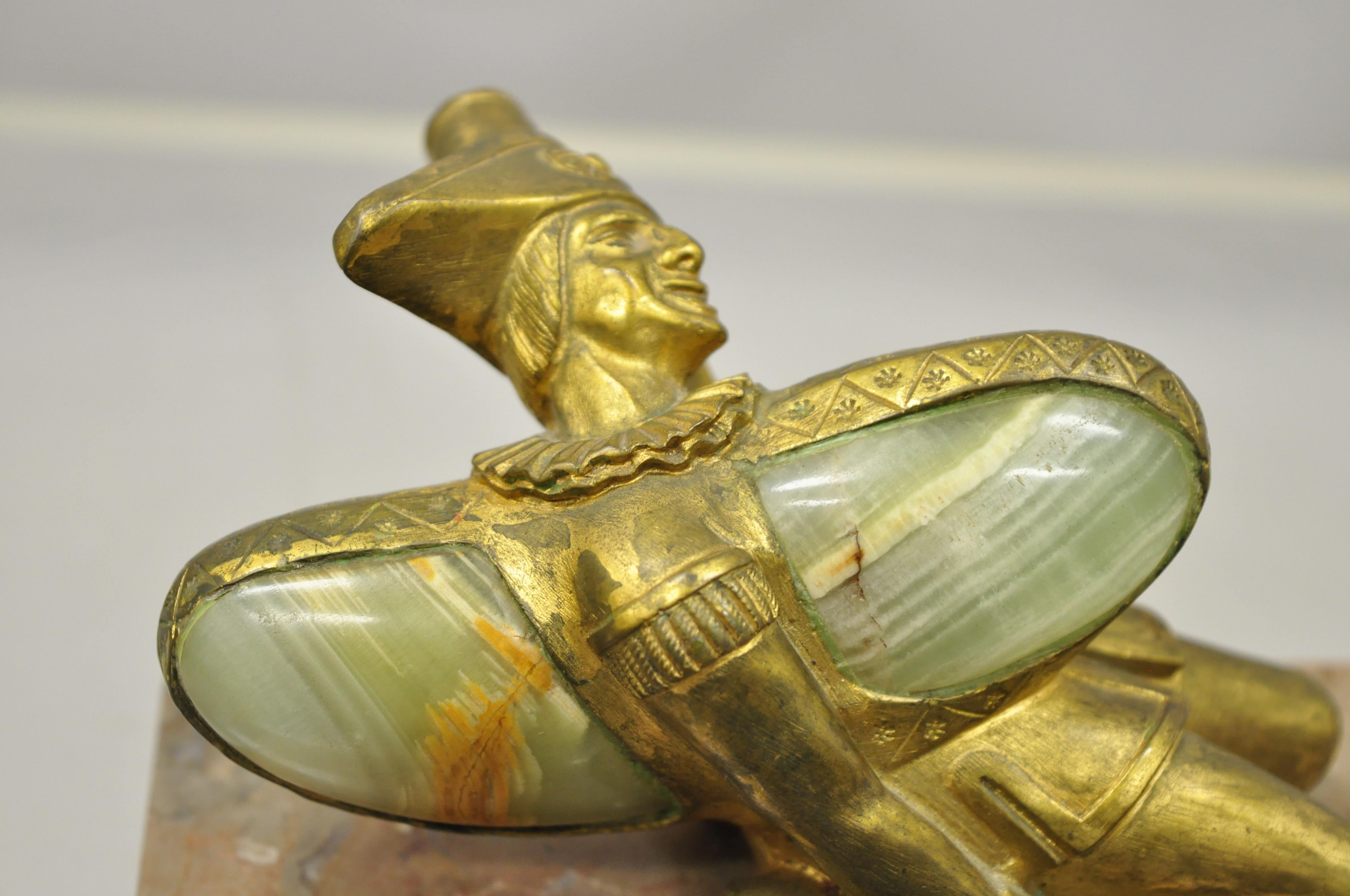 „In a Pickle“ Antike Bronze Orientalischer Trinculo Jester Briefbeschwerer aus Onyx und Malachit im Zustand „Gut“ in Philadelphia, PA
