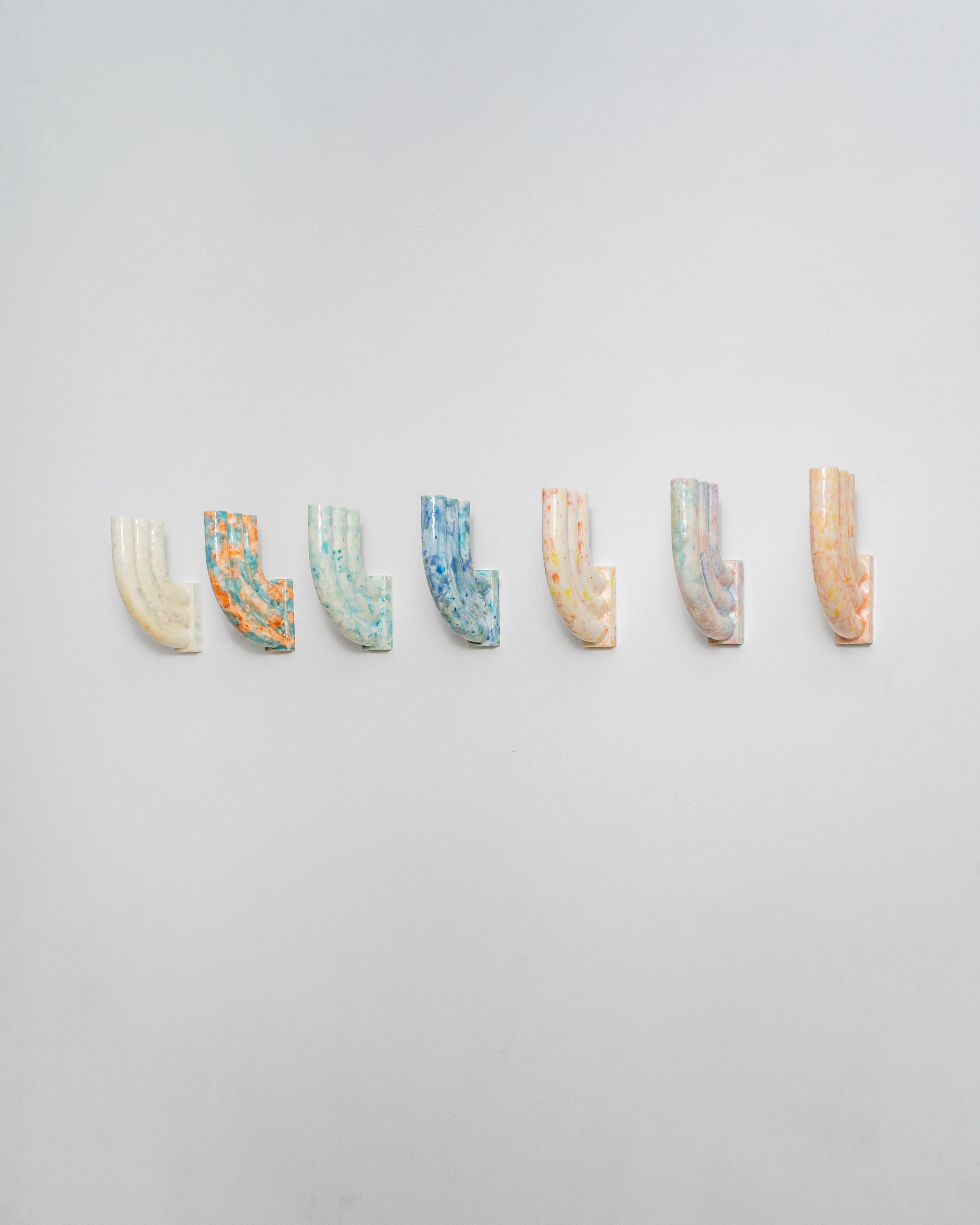 In Alto Colori Wandvase von Maxime Louis-Courcier im Zustand „Neu“ im Angebot in Geneve, CH