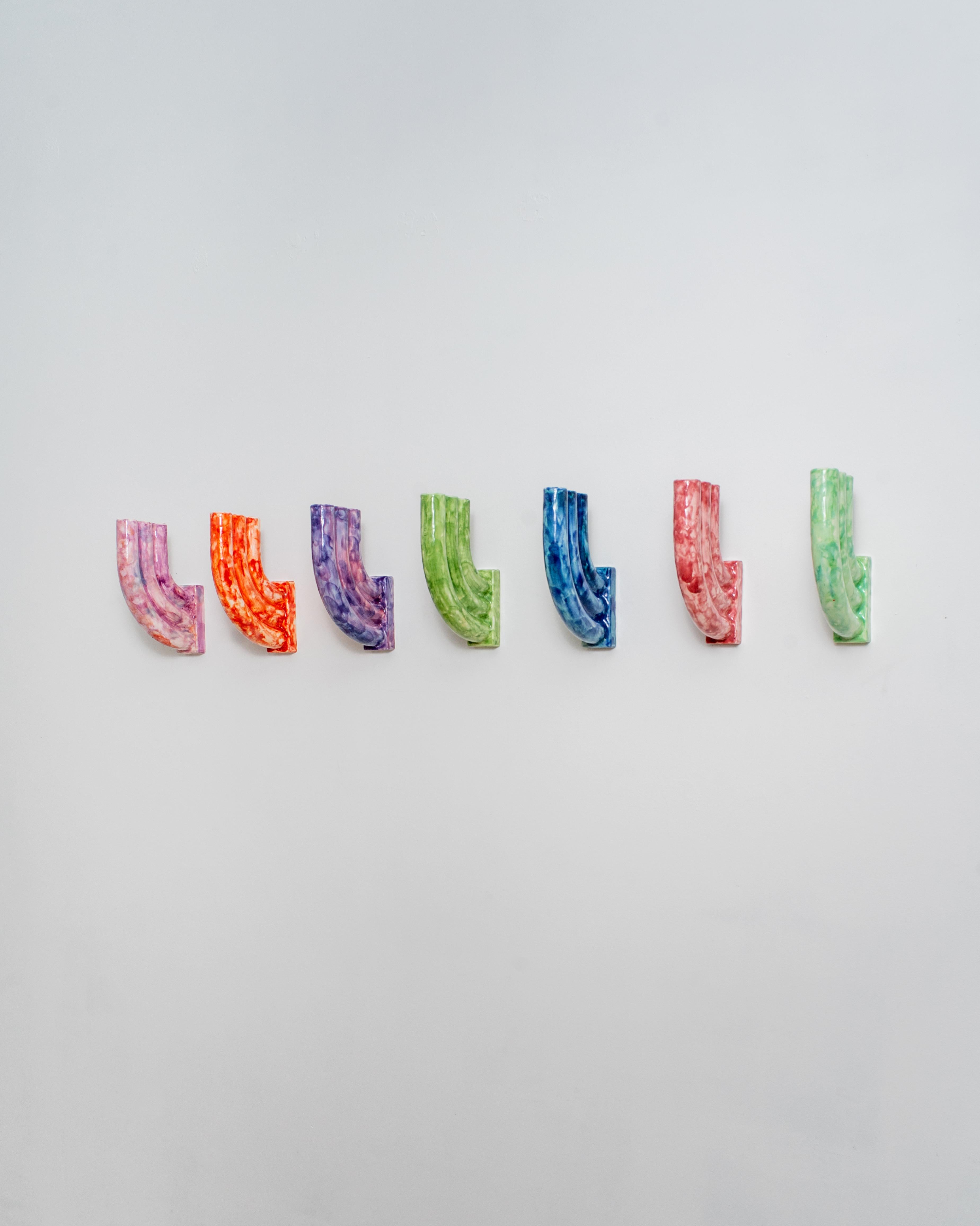 In Alto Colori Wandvase von Maxime Louis-Courcier (21. Jahrhundert und zeitgenössisch) im Angebot