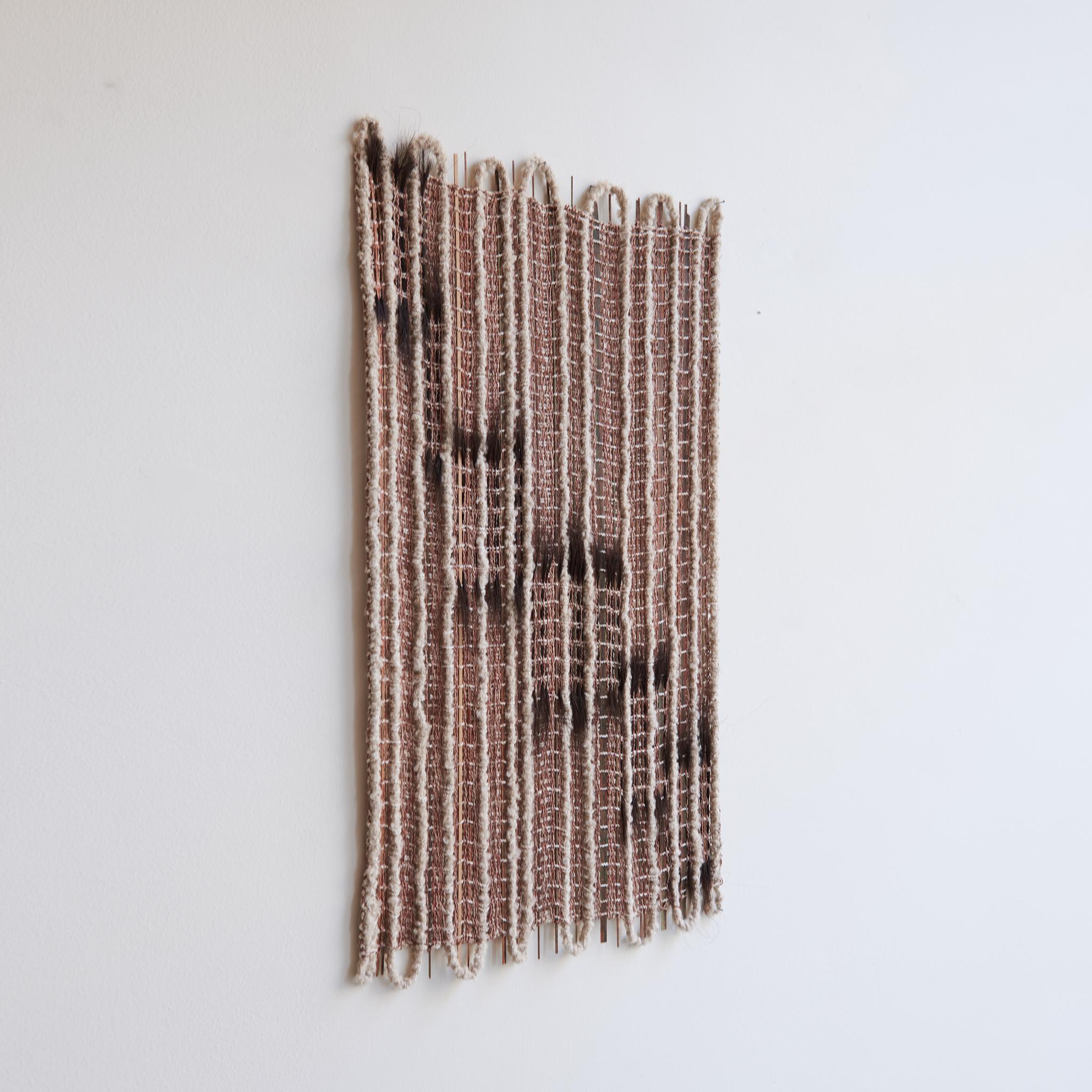 In Between #1 Wandskulptur von Delphine Cobbaert (Postmoderne) im Angebot