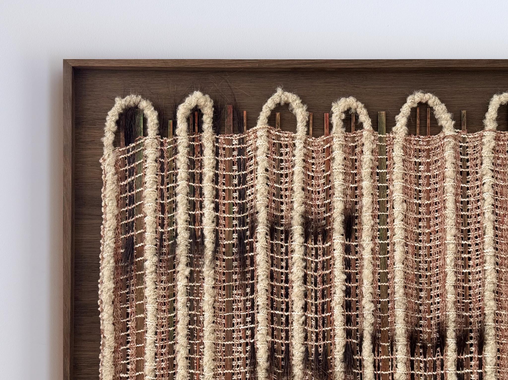 In Between #3 Wandskulptur von Delphine Cobbaert (Belgisch) im Angebot