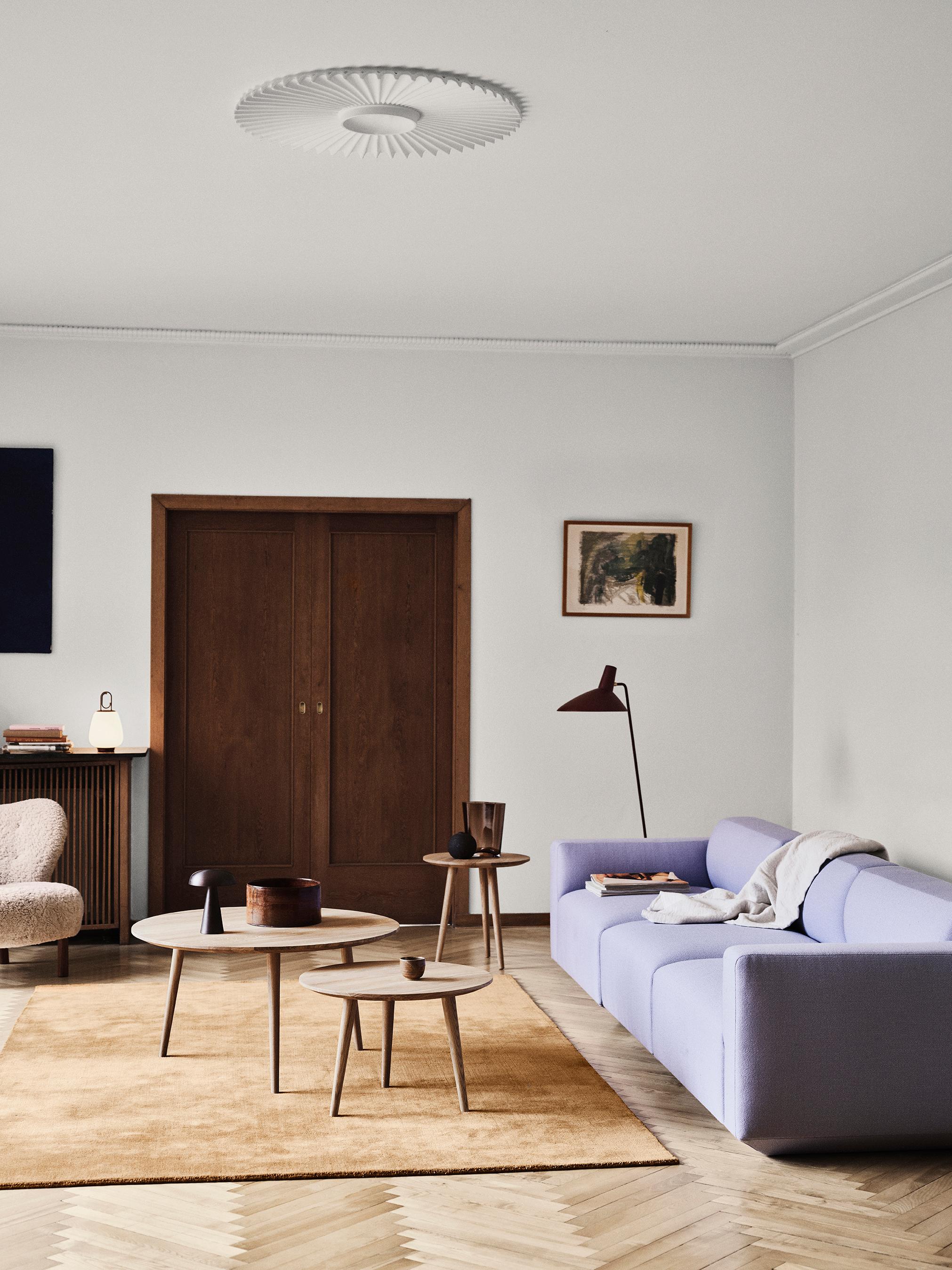 In Between SK13 Lounge Table - Oiled Oak - by Sami Kallio for &Tradition In New Condition For Sale In Dubai, AE