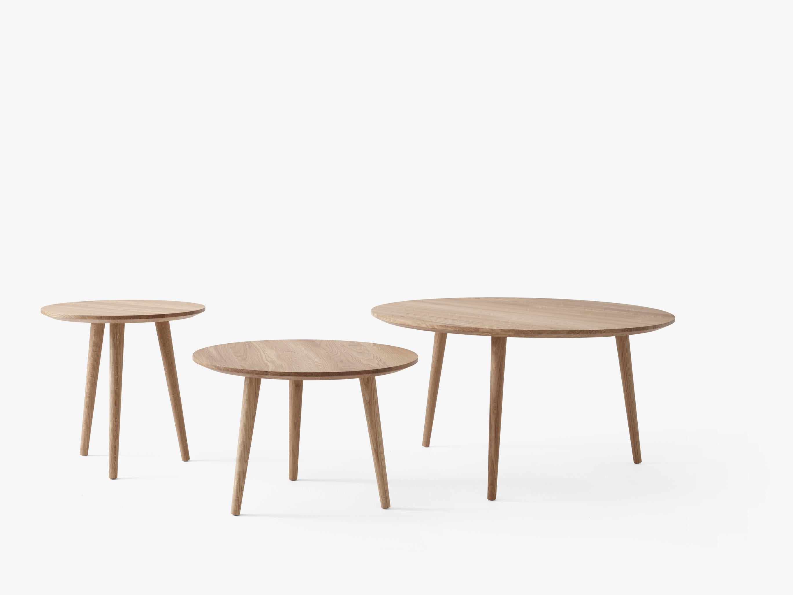 Contemporary In Between SK13 Lounge Table - Oiled Oak - by Sami Kallio for &Tradition For Sale