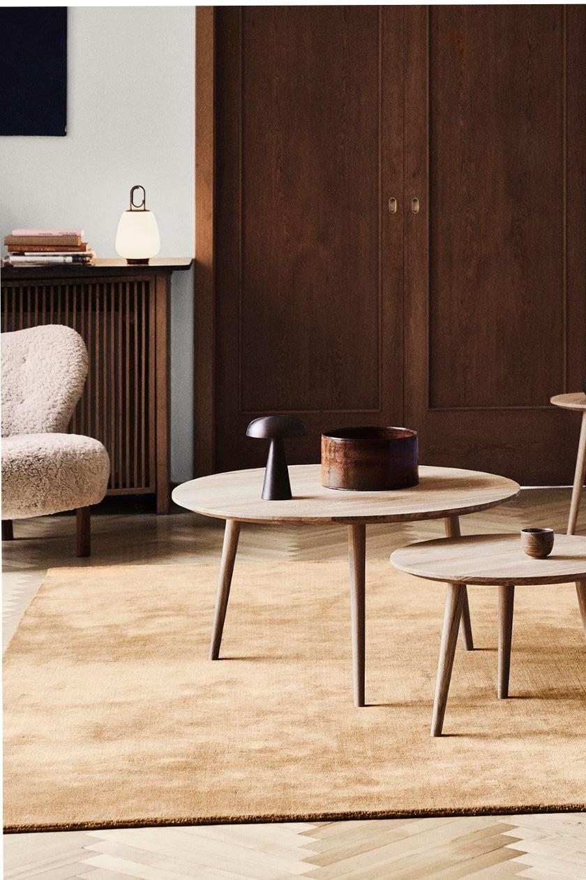 Sitting within the larger In Between series, this lounge table carefully echoes many aspects of the In Between chair, from its gentle curvature to the outward splay of its legs. Made from milled solid wood which is oiled.

Dimensions
Ø:90cm /