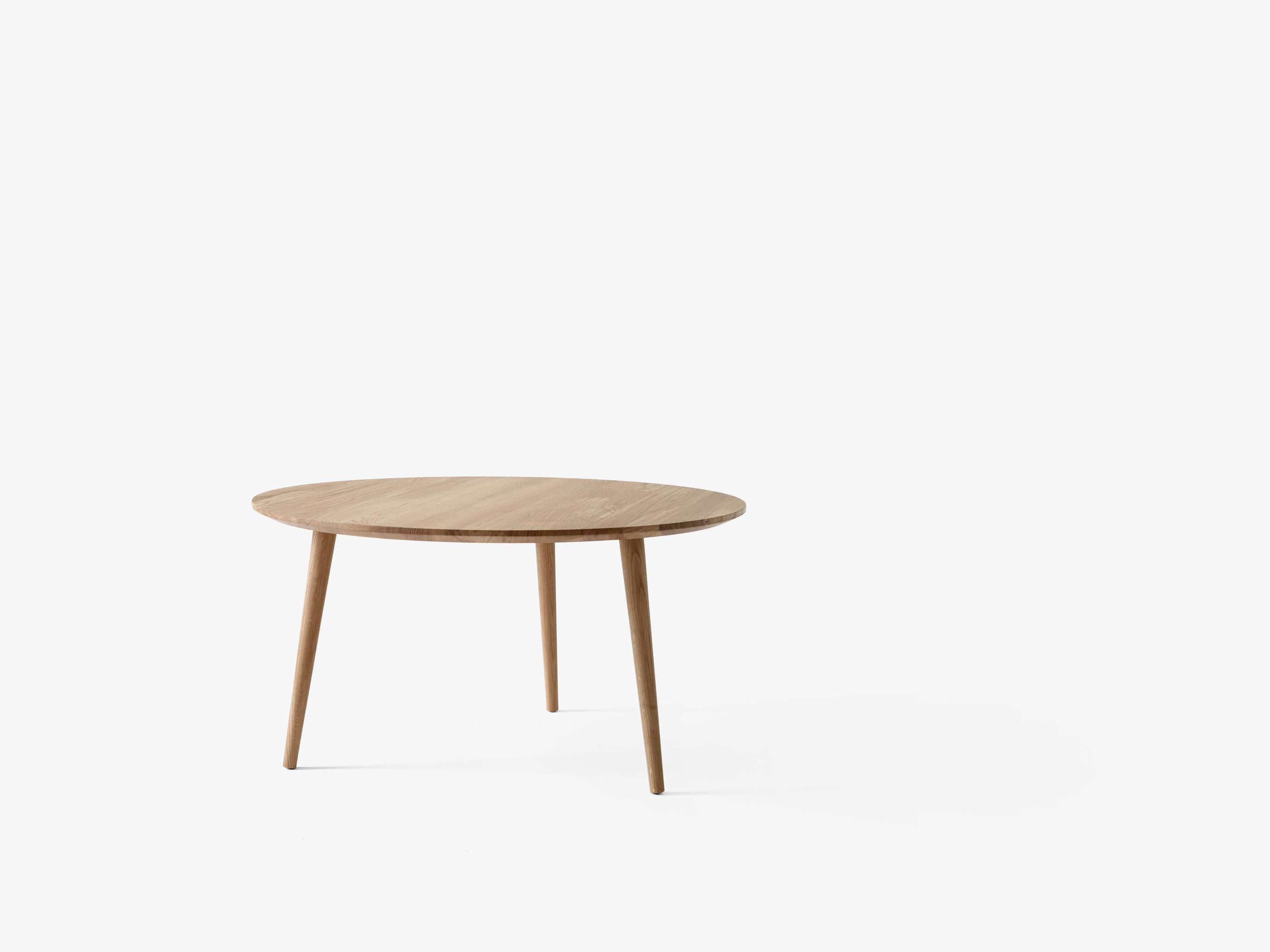Scandinavian Modern In Between SK15 Lounge Table - Oiled Oak - by Sami Kallio for &Tradition For Sale
