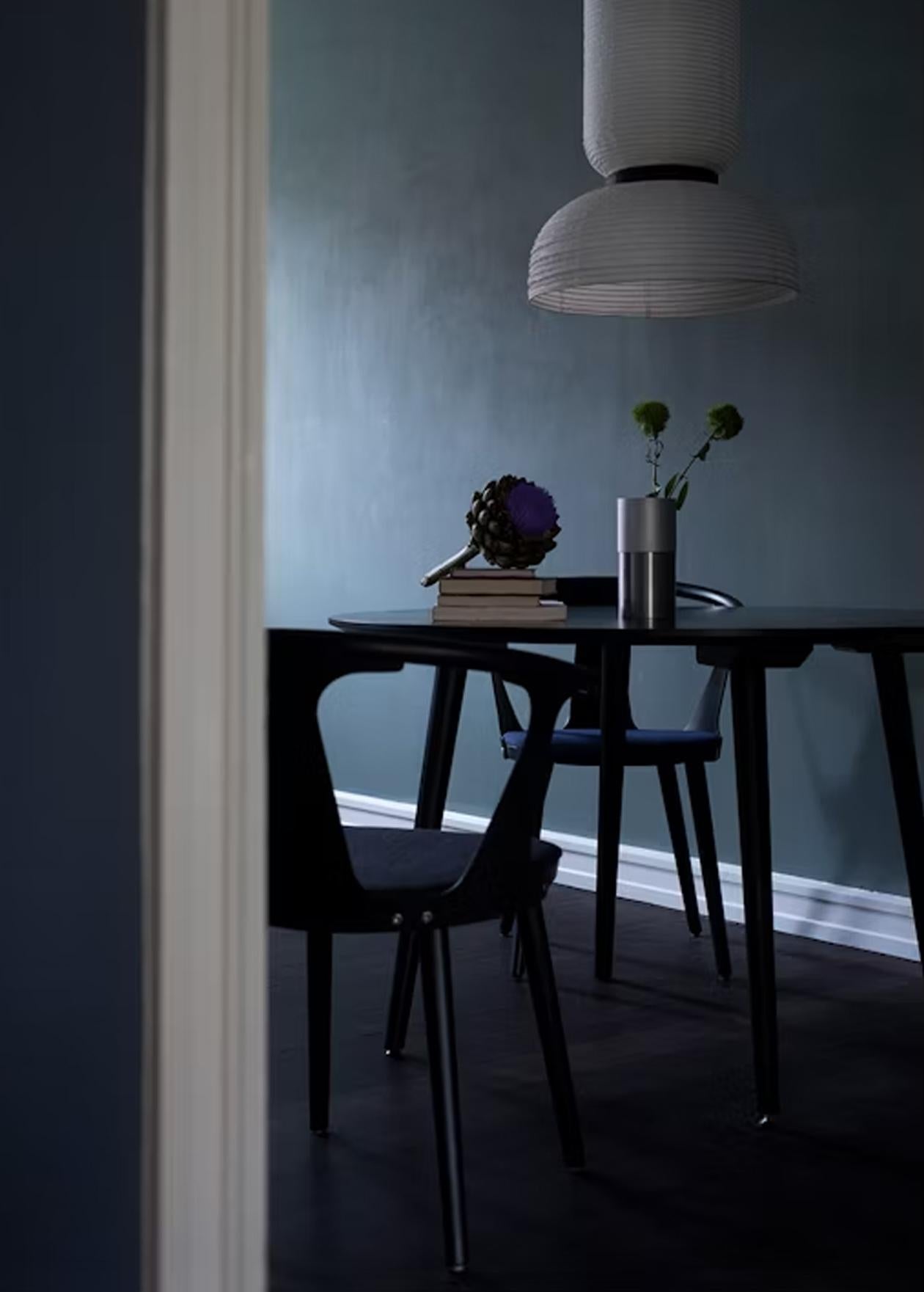 Chêne Chaise In Between Sk2, Oak laqué noir & Kvadrat - Fiord 191 pour &Tradition en vente