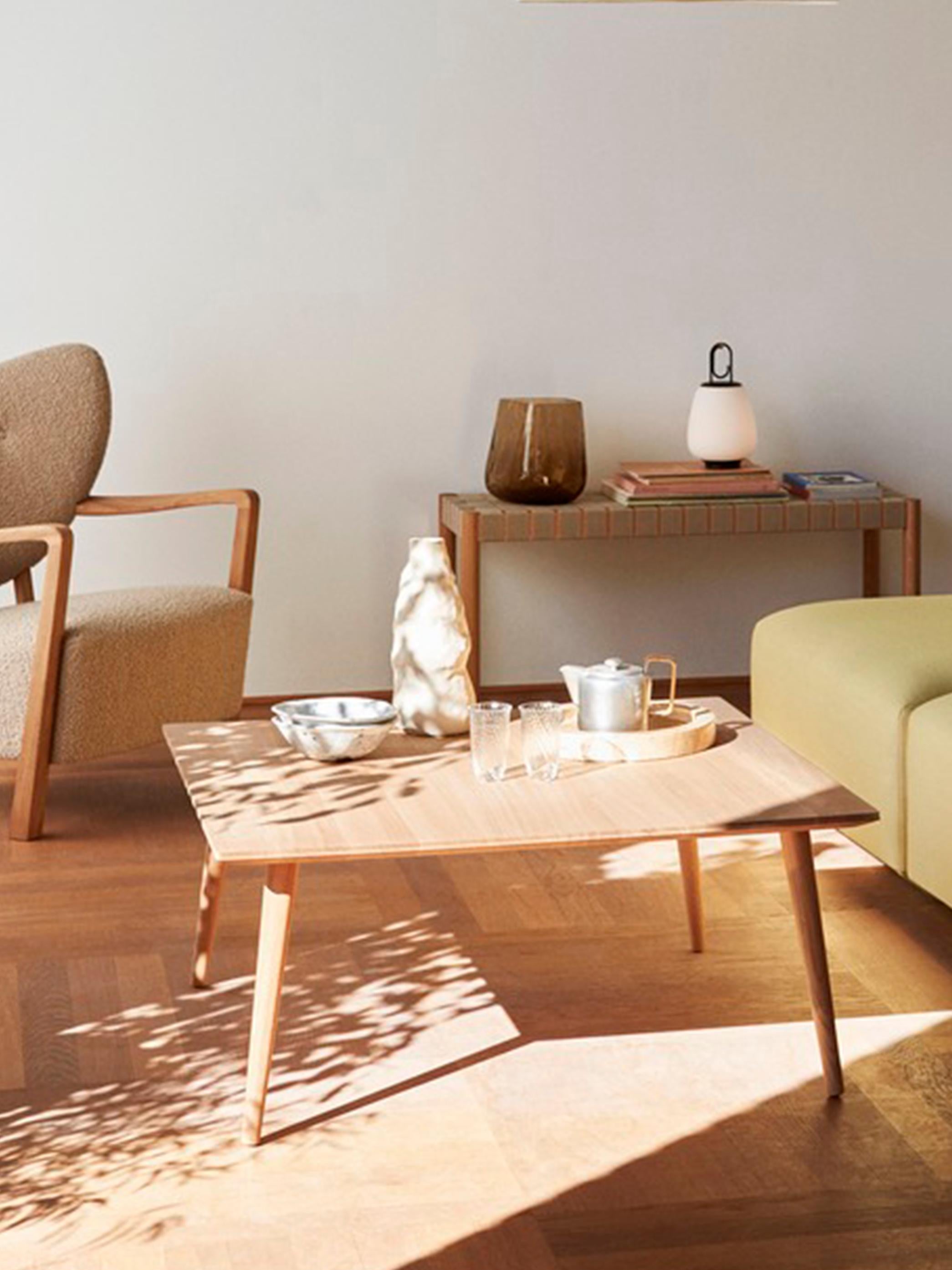 Mesa de salón In Between SK24 en roble aceitado de Sami Kallio para &Tradition Roble en venta