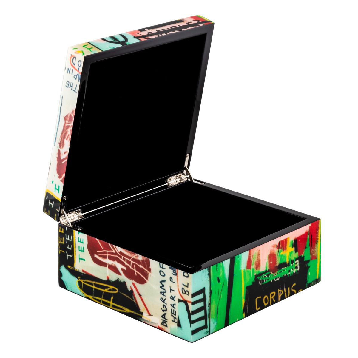 This Artware exclusive pairs Jean-Michel Basquiat's iconic In Italian (1983) with a beautifully hand-crafted lacquer box. The felt lining makes it perfect for storing jewelry and other special personal items, or simply throw your keys and change in