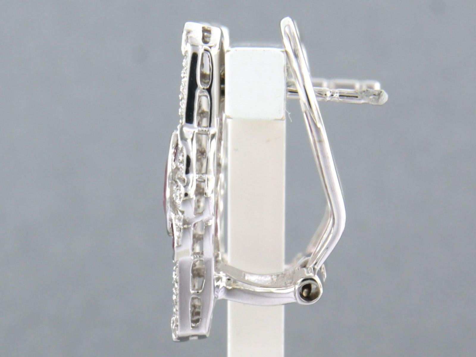 Art déco en mémoire de Boucles d'oreilles ART DECO avec rubis et diamants taille unique or 14k en vente