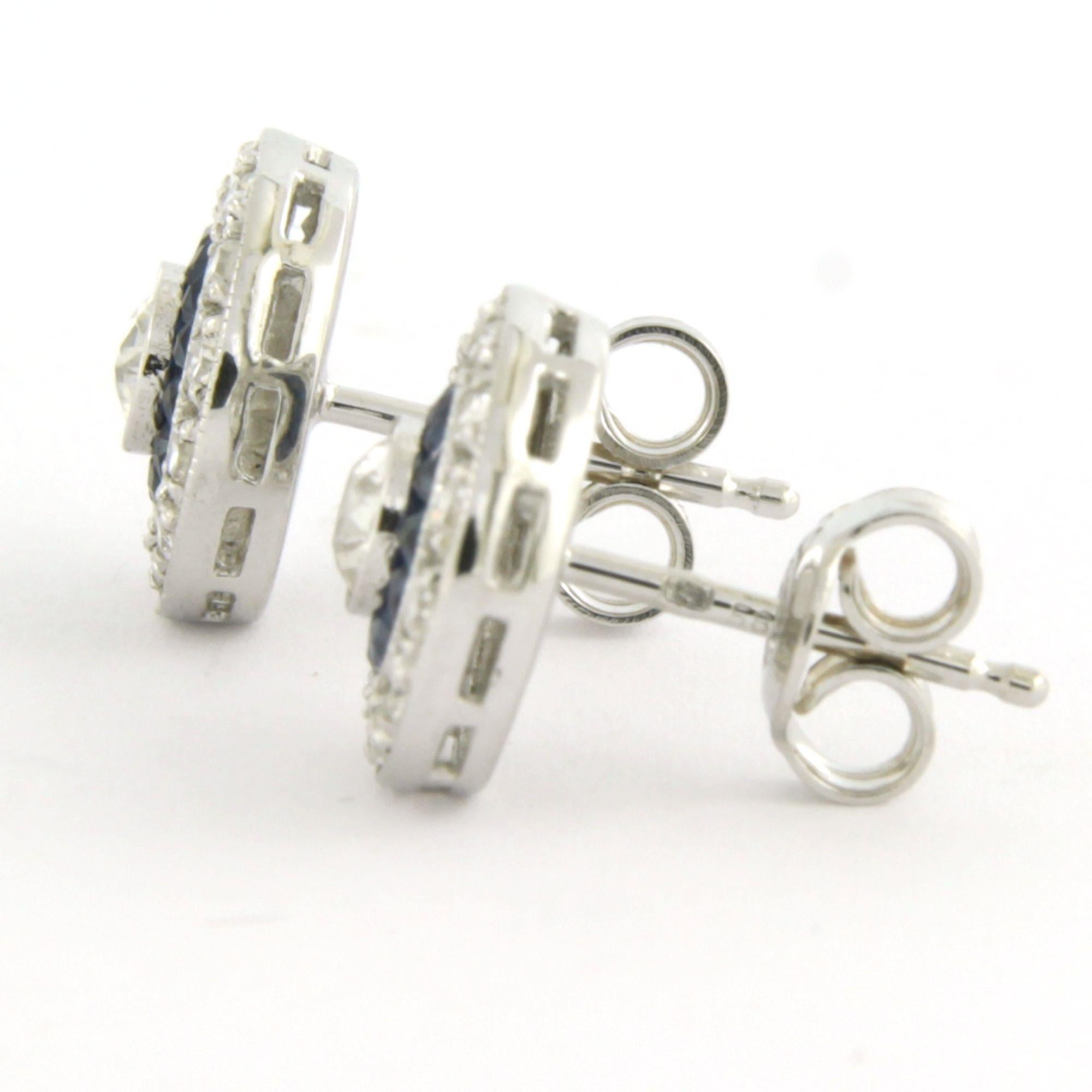 Boucles d'oreilles en or blanc 14k serties de saphir, de diamants taille ancienne et de diamants taille unique jusqu'à 0,68 ct - F/G - VS/SI

Description détaillée

L'avant du crampon a une largeur de 1,1 cm.

Poids : 3,7 grammes

Set avec :

-24