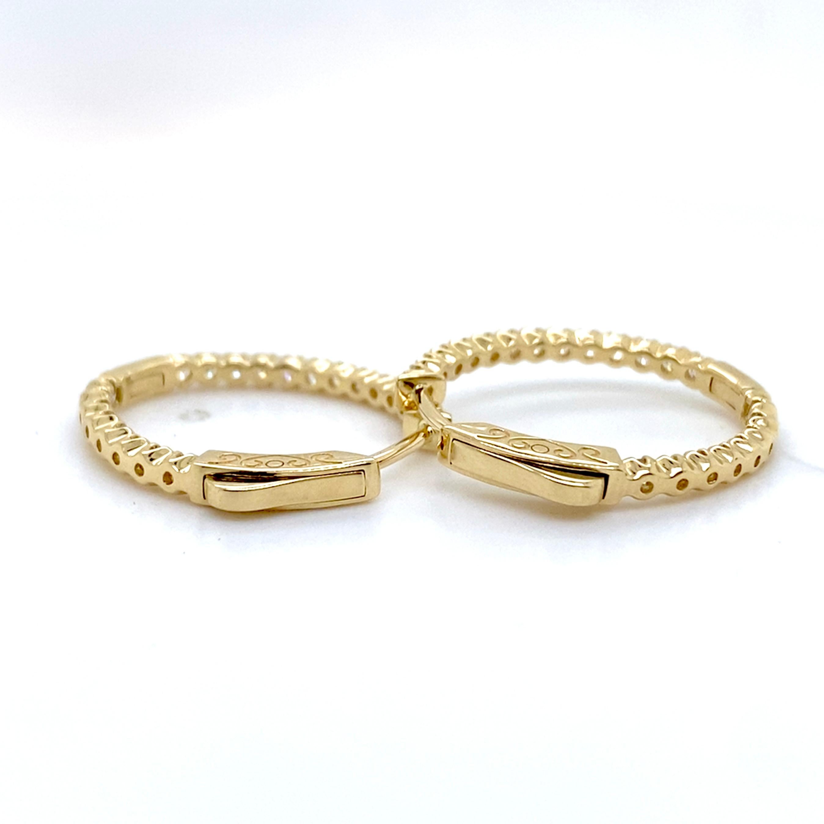 Taille ronde In & Out 1.00 Carats Diamond Oval Hoops 14K Gold 22x20 mm en vente