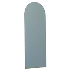 In stock lo specchio Arcus Black Tinted Arched Contemporary, Small
