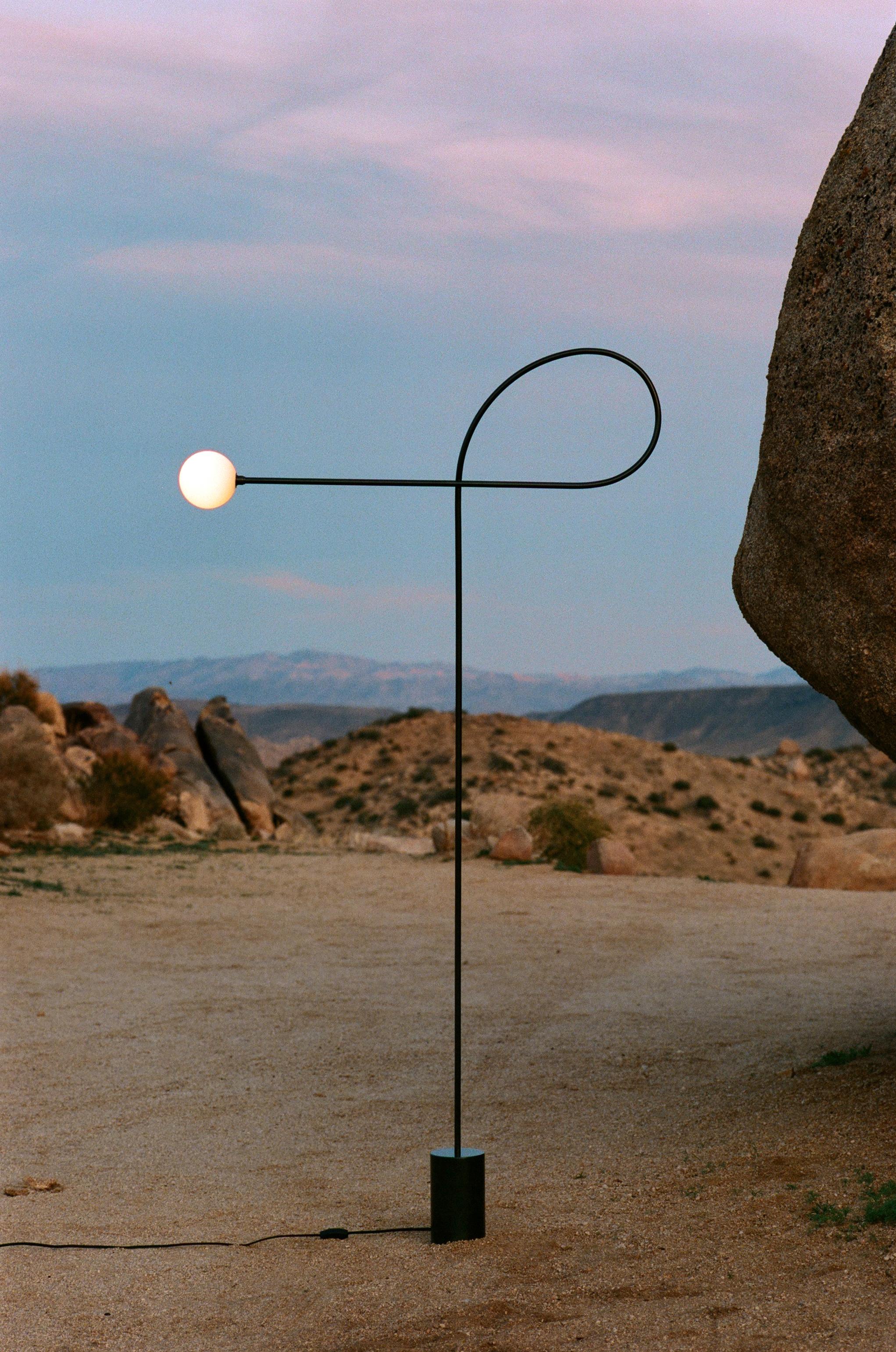 In Stock Bow Floor Lamp in Blackened Steel and Hand Blown Glass, Estudio Persona For Sale 1