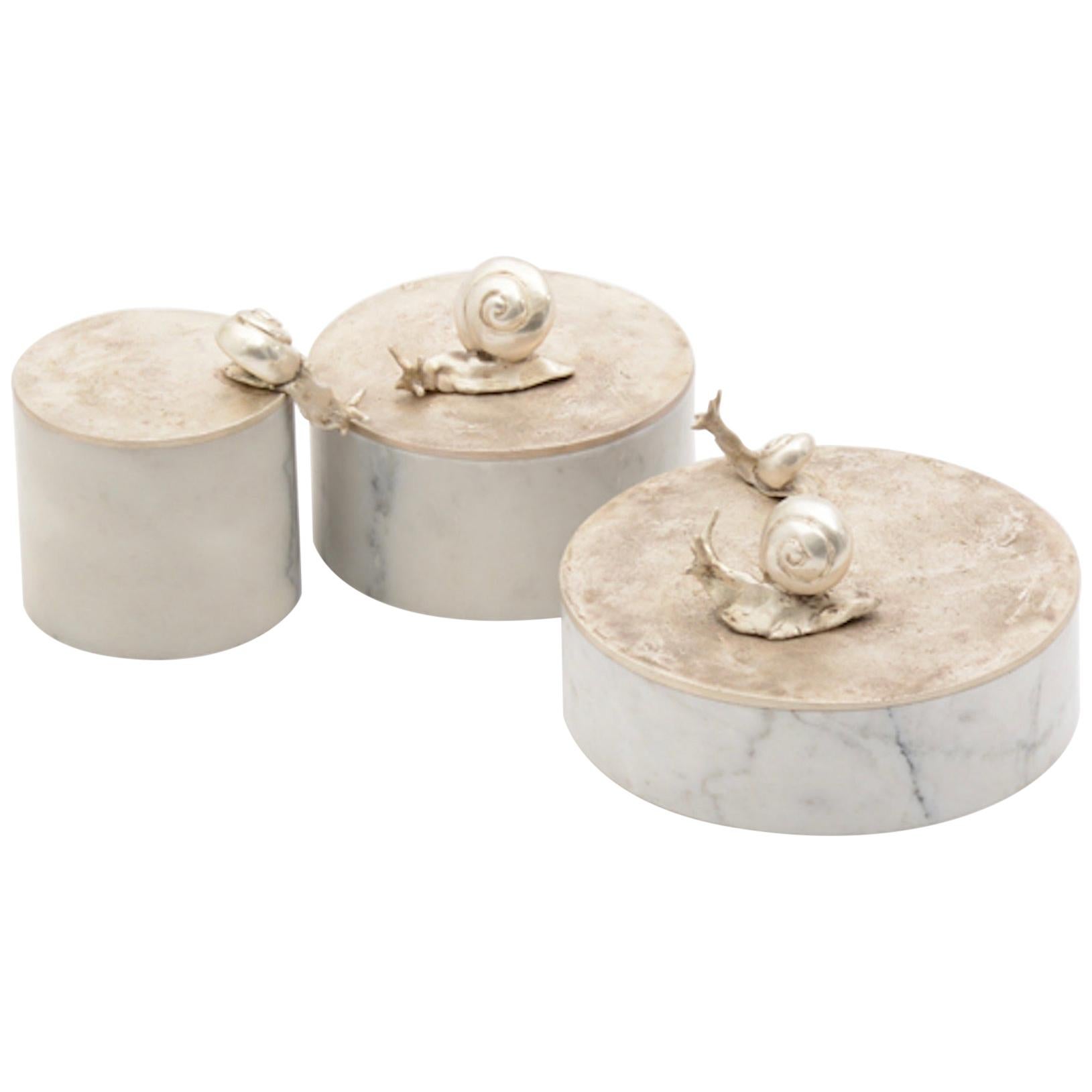 In Stock Caracol Keepsake Box in Silver Bronze and White Marble Elan Atelier For Sale