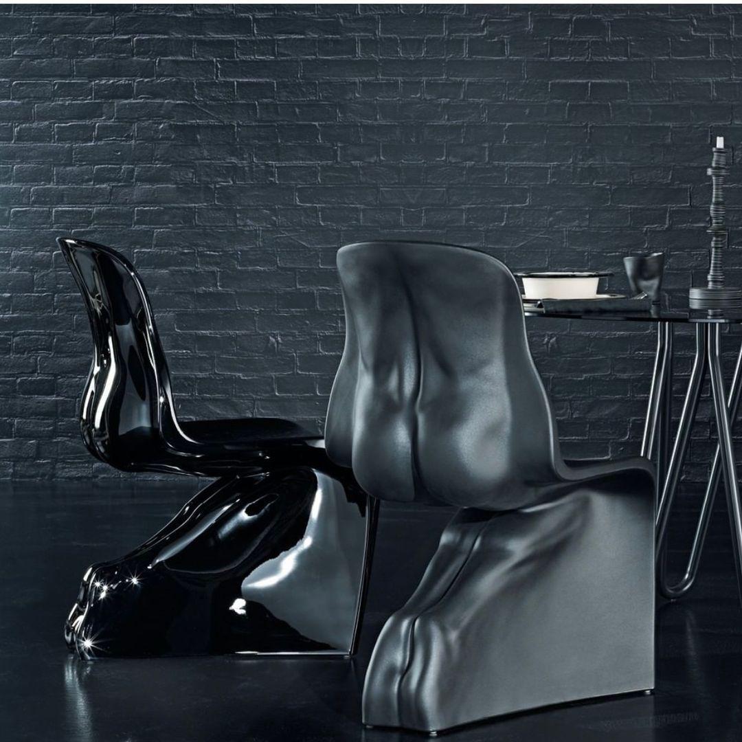Italian In stock HIM Chair Glossy Finish RAL9011 Black - Casamania By Fabio Novembre For Sale
