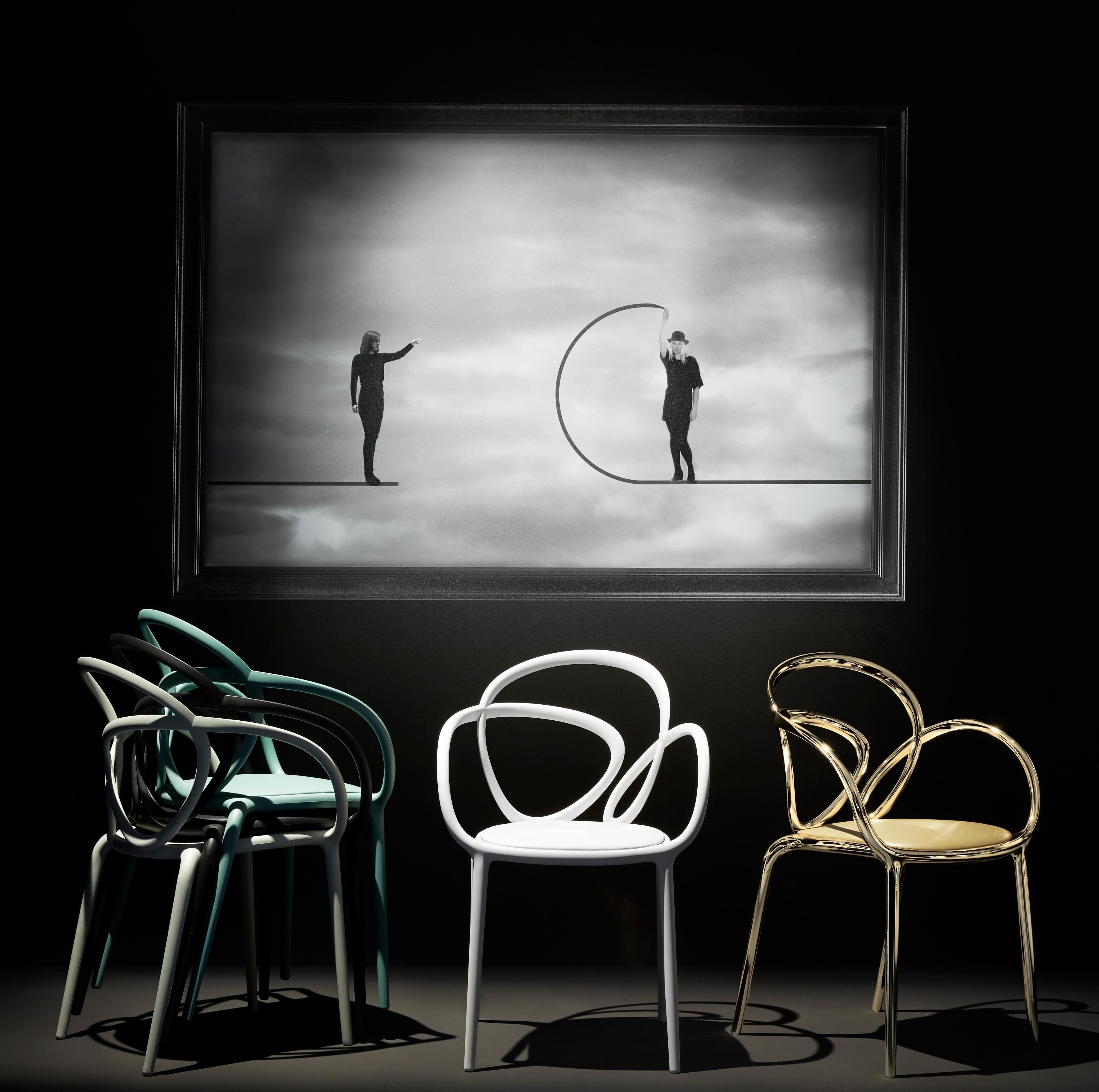 Moderne Ensemble de 2 fauteuils blancs rembourrés en boucles, fabriqués en Italie en vente