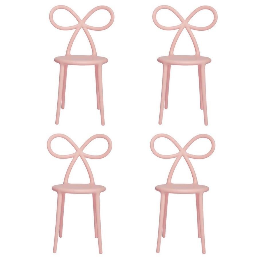Satz von 4 Stühlen mit rosa Bändern, entworfen von Nika Zupanc (Kunststoff) im Angebot