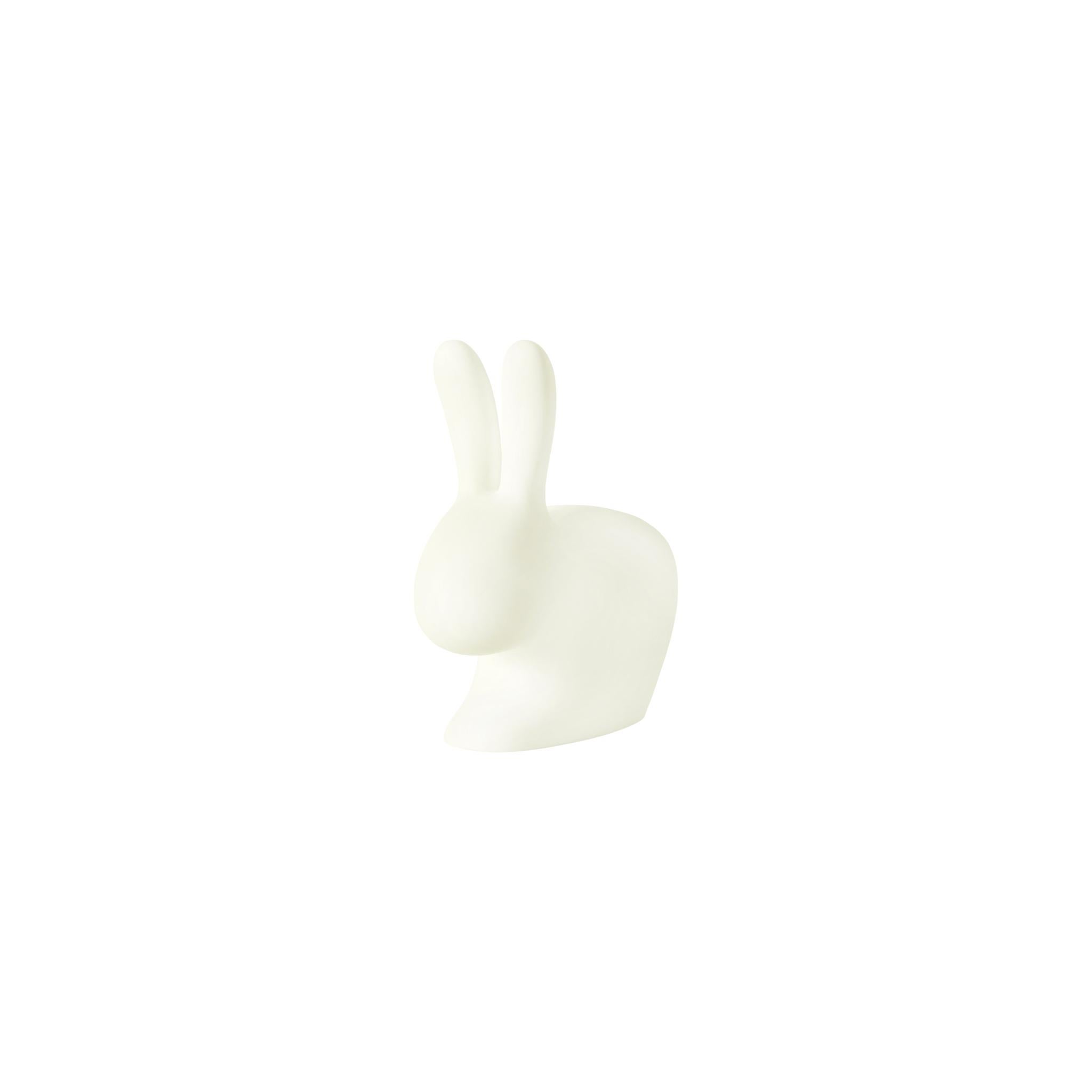 Rabbit XS is a wireless lamp designed by Stefano Giovannoni. It has a rechargeable battery, LED light and 16 different interchangeable RGB colors. Symbol of love and fertility, this little one will bring you good luck!

Wireless, with a