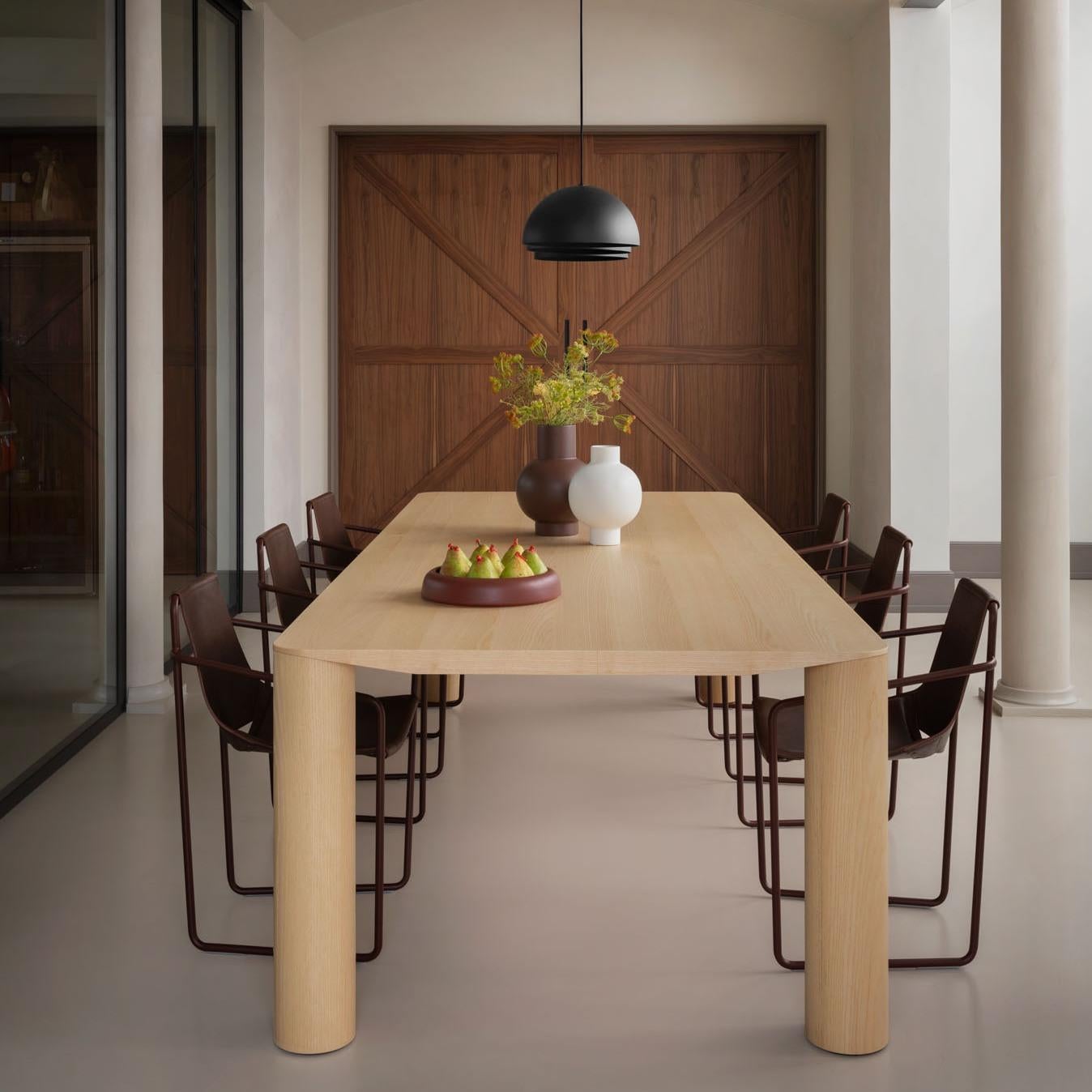 Handcrafted Italian Dining Armchairs In Leather, Set of 6 For Sale 2