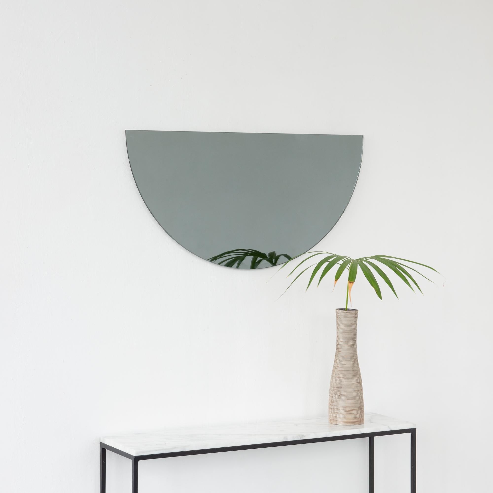 In stock Luna Half-moon Semicircular Black Tinted Frameless Modern Mirror, Large in vendita 1