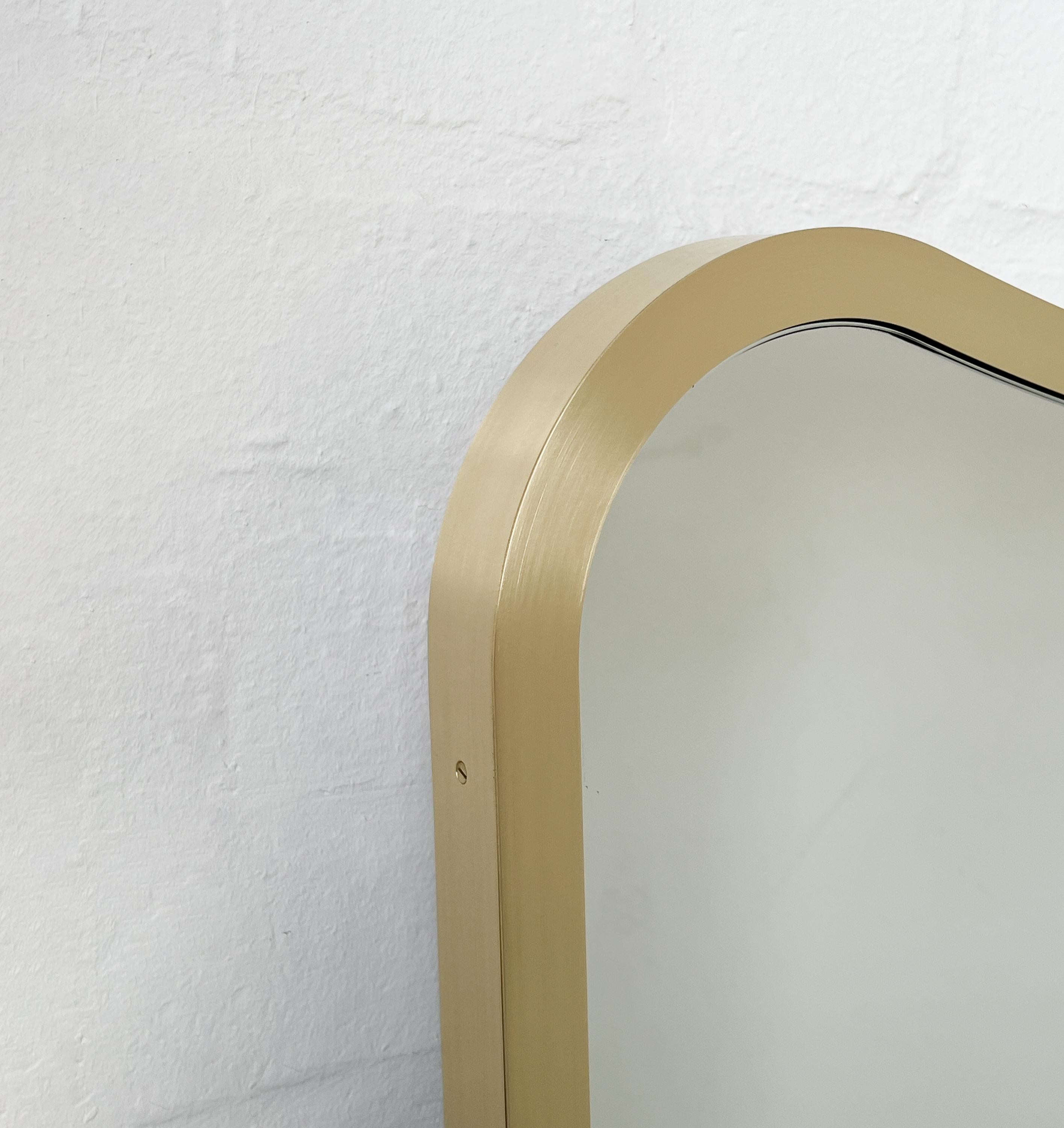 Laiton En stock Miroir suspendu au plafond, style Mid-century, cadre en laiton, Vintage By en vente