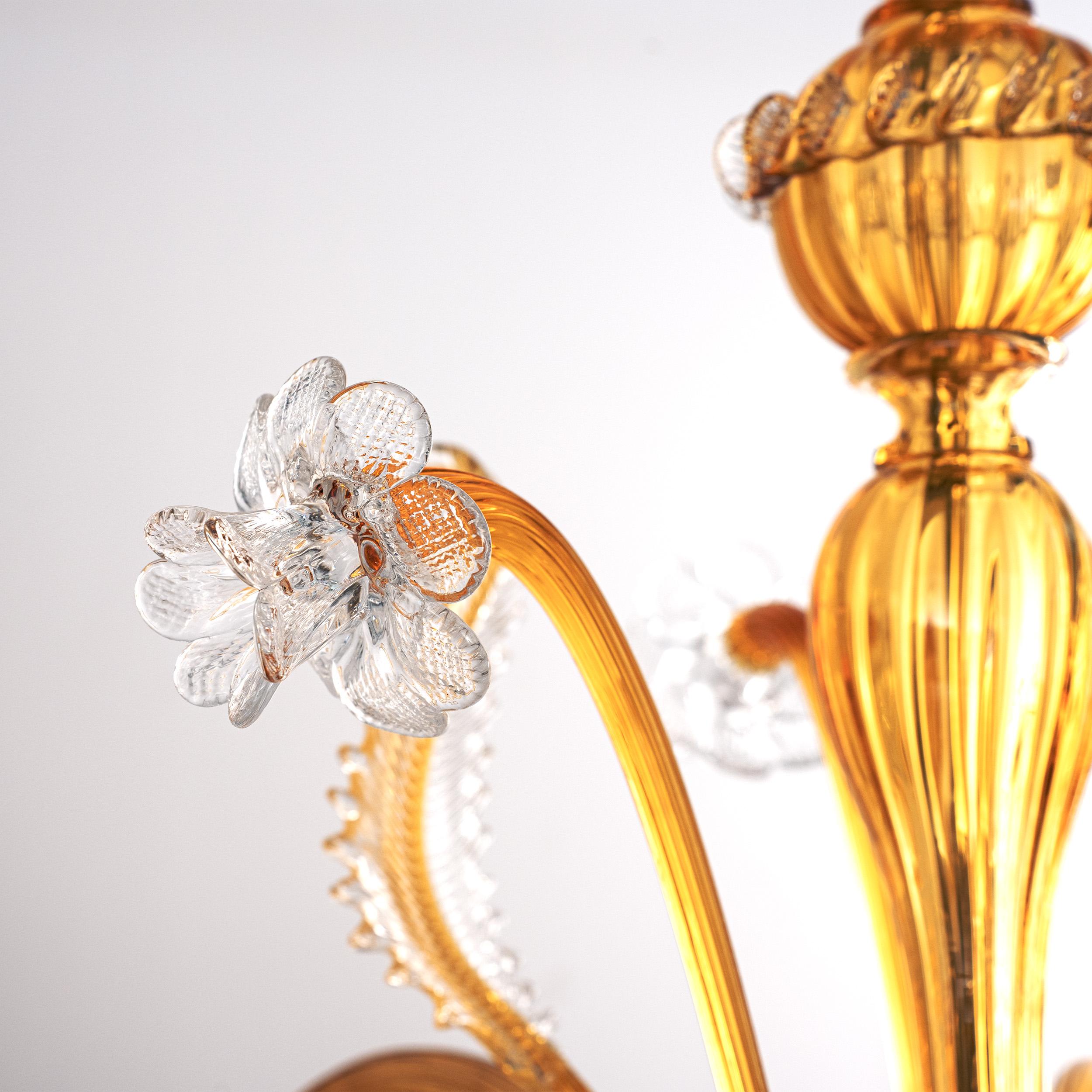In stock Lampadario in vetro di Murano Ambra e trasparente a 5 luci, Vintage Made in Italy in vendita 1