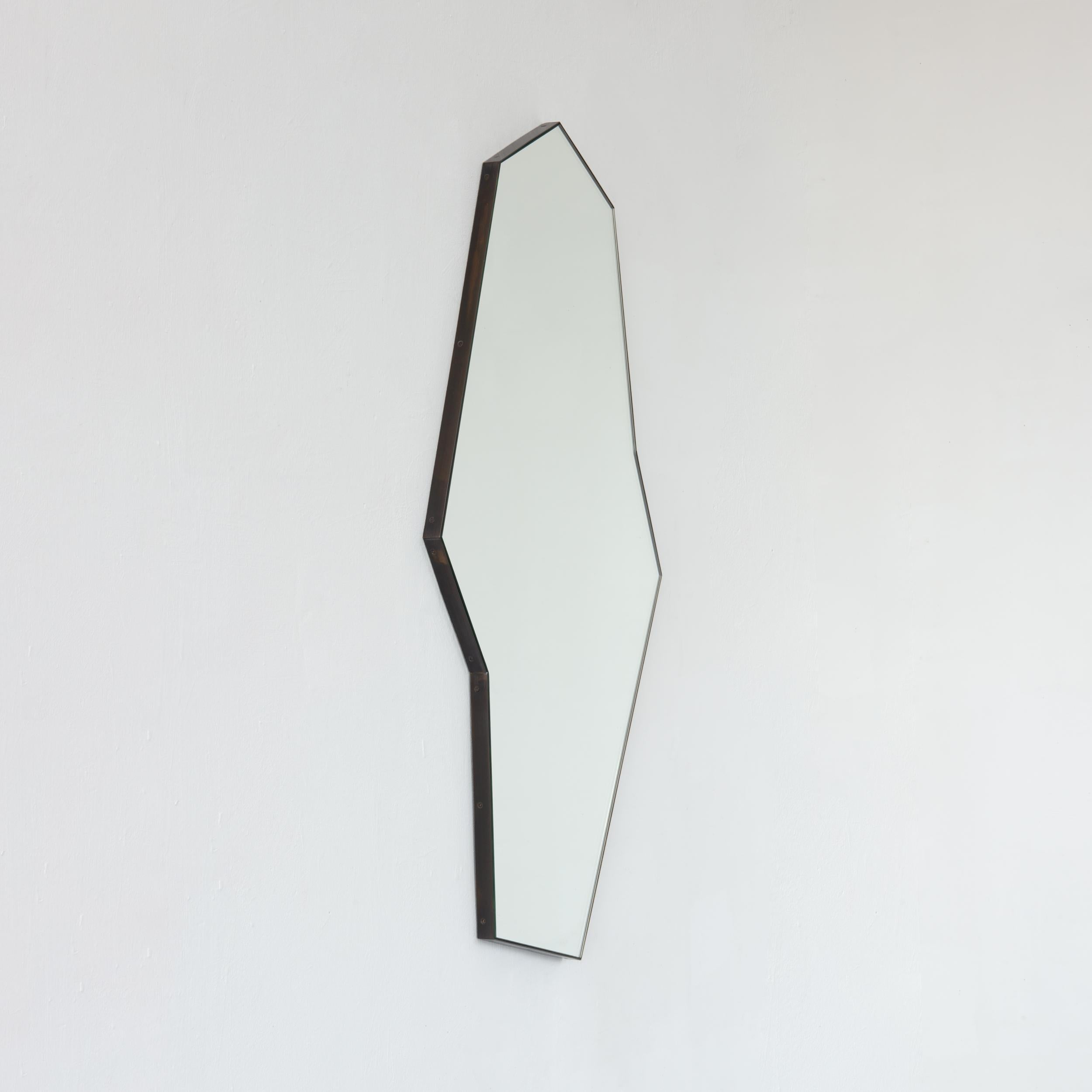 XXIe siècle et contemporain En stock Octagon Bapa Irregular shaped Art Deco Mirror with Bronze Patina Frame en vente