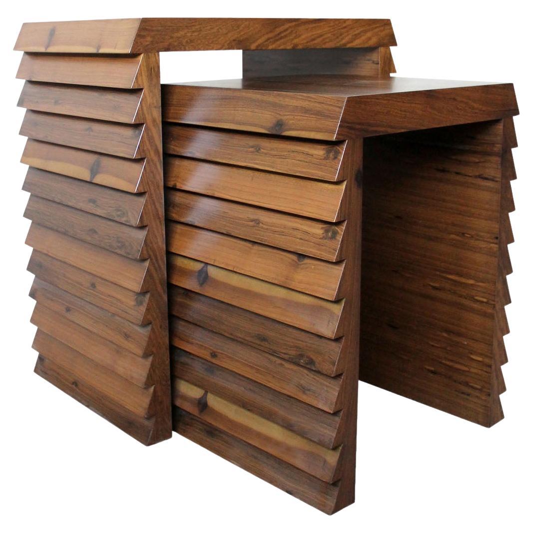 Paire de tables gigognes en bois exotique massif de Costantini, Dorena, en stock