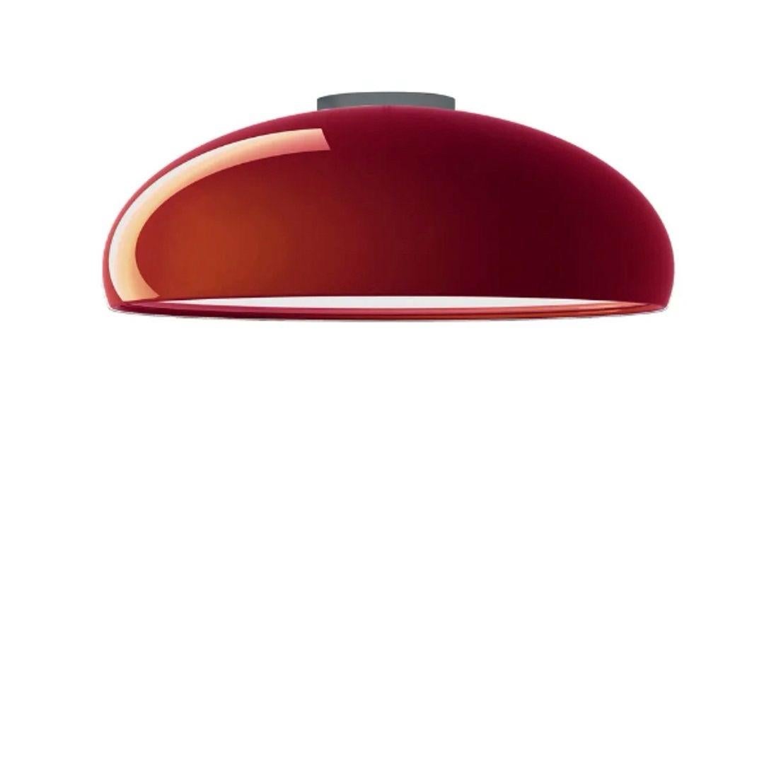 Questo paralume dalla forma a cupola fluida e minimale, con finitura laccata e colori moderni, garantisce un'illuminazione sorprendente.
Lampada da soffitto a luce diretta e dimmerabile. Diffusore superiore in metallo verniciato. Diffusore inferiore
