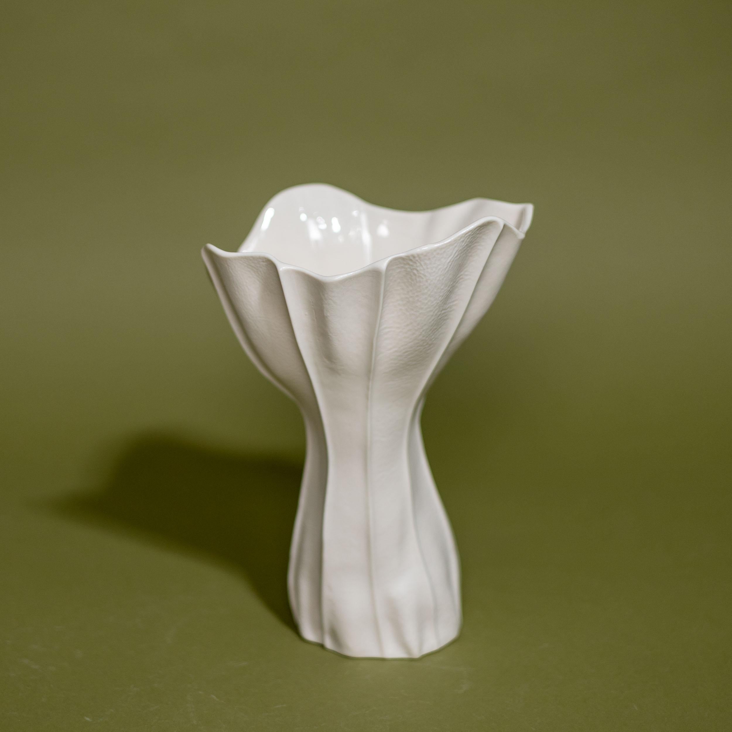 In-Stock, Set of 3 White Ceramic Vases & Bowl, Luft Tanaka, Porcelain, Organic 2