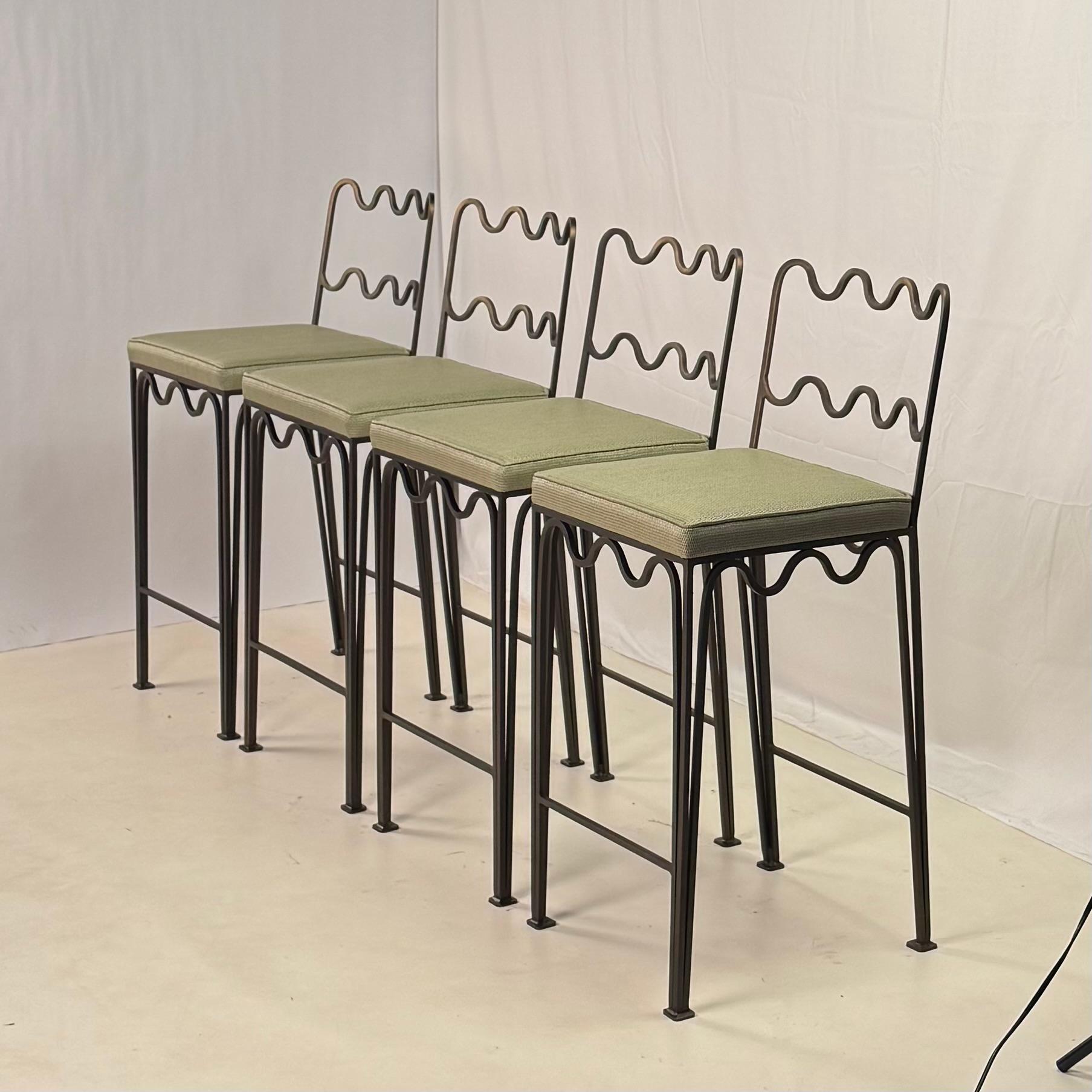 En stock Juego de 4 taburetes de barra 
