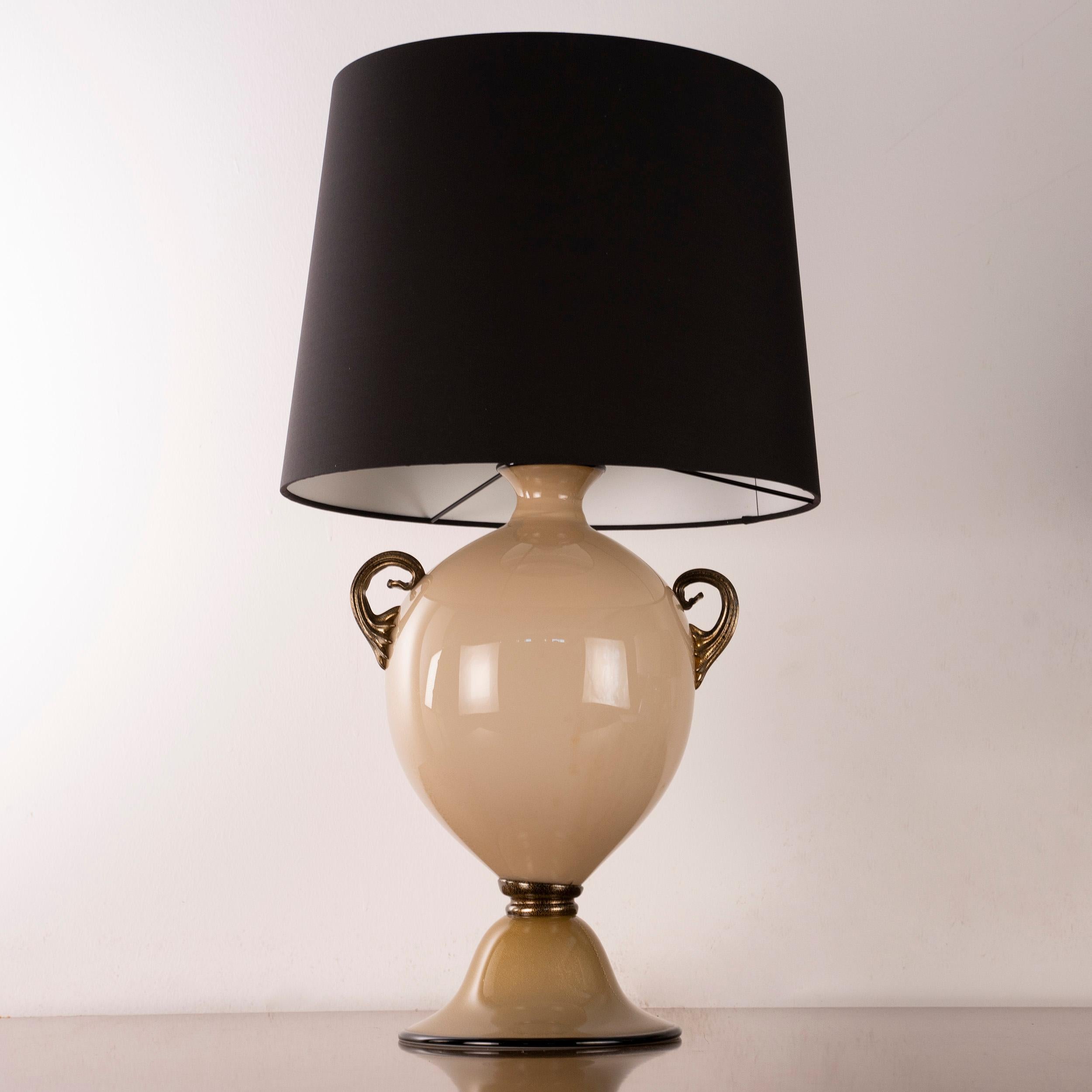 In Stock Table lamp Murano glass Barovier&Toso Lampshade, Ivory Black and Gold en venta 1