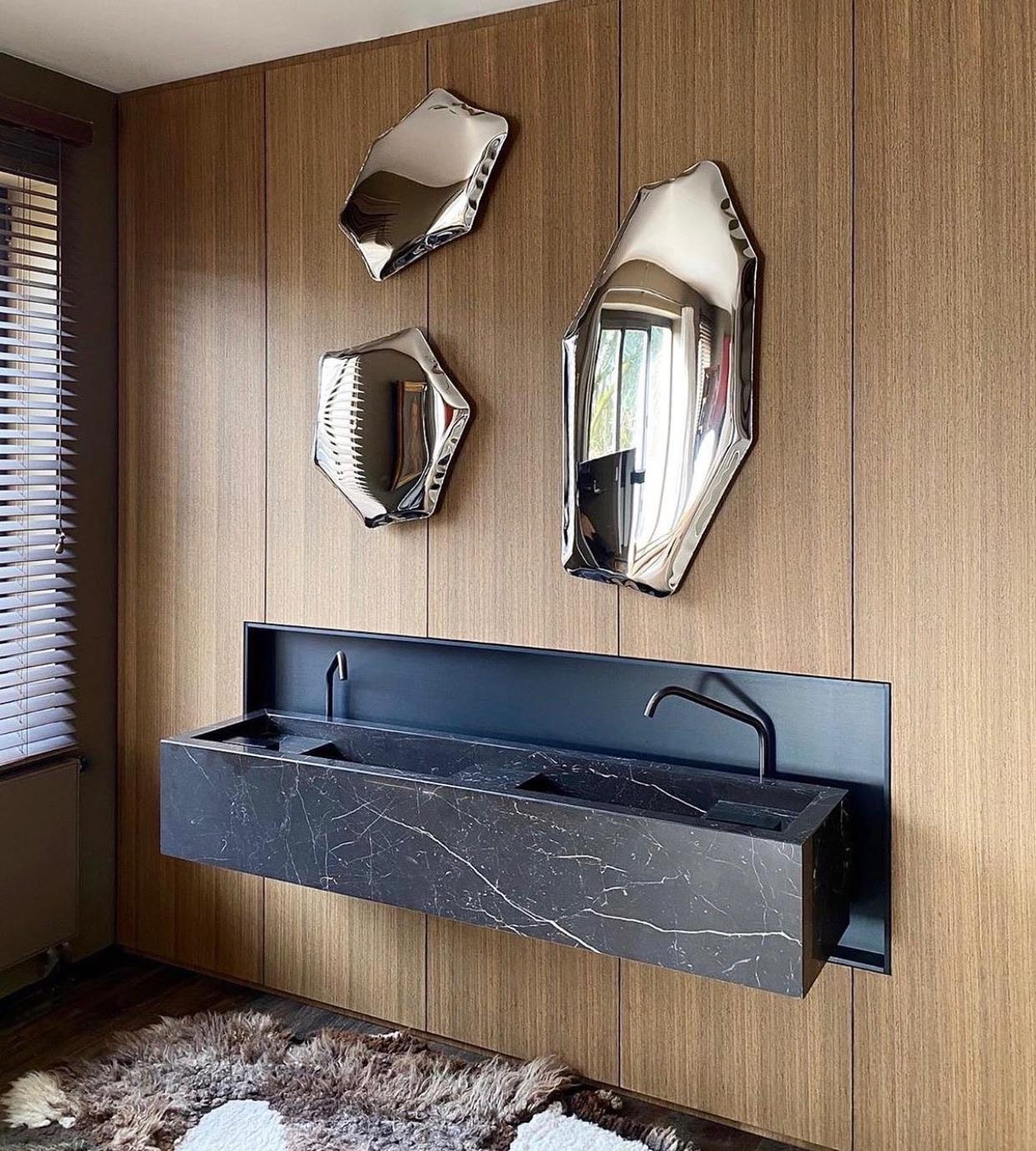 In Stock Tafla C6 Polished Stainless Steel Wall Mirror by Zieta For Sale 4