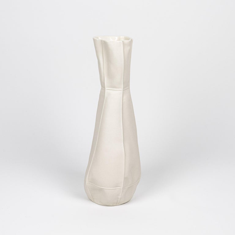 American In Stock, White Ceramic Kawa Vase #13, Organic Porcelain Flower Vase For Sale