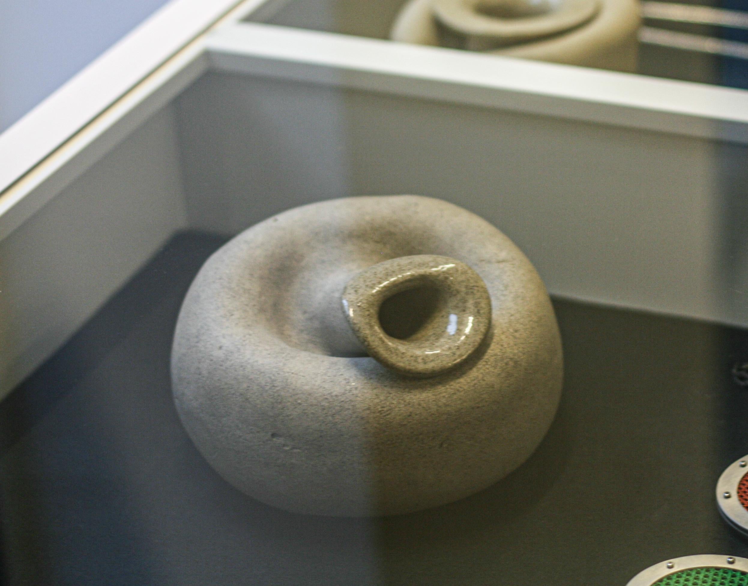 Altro In The Cabinet IV Decorative Ceramic Vase by Lillian Tørlen in vendita