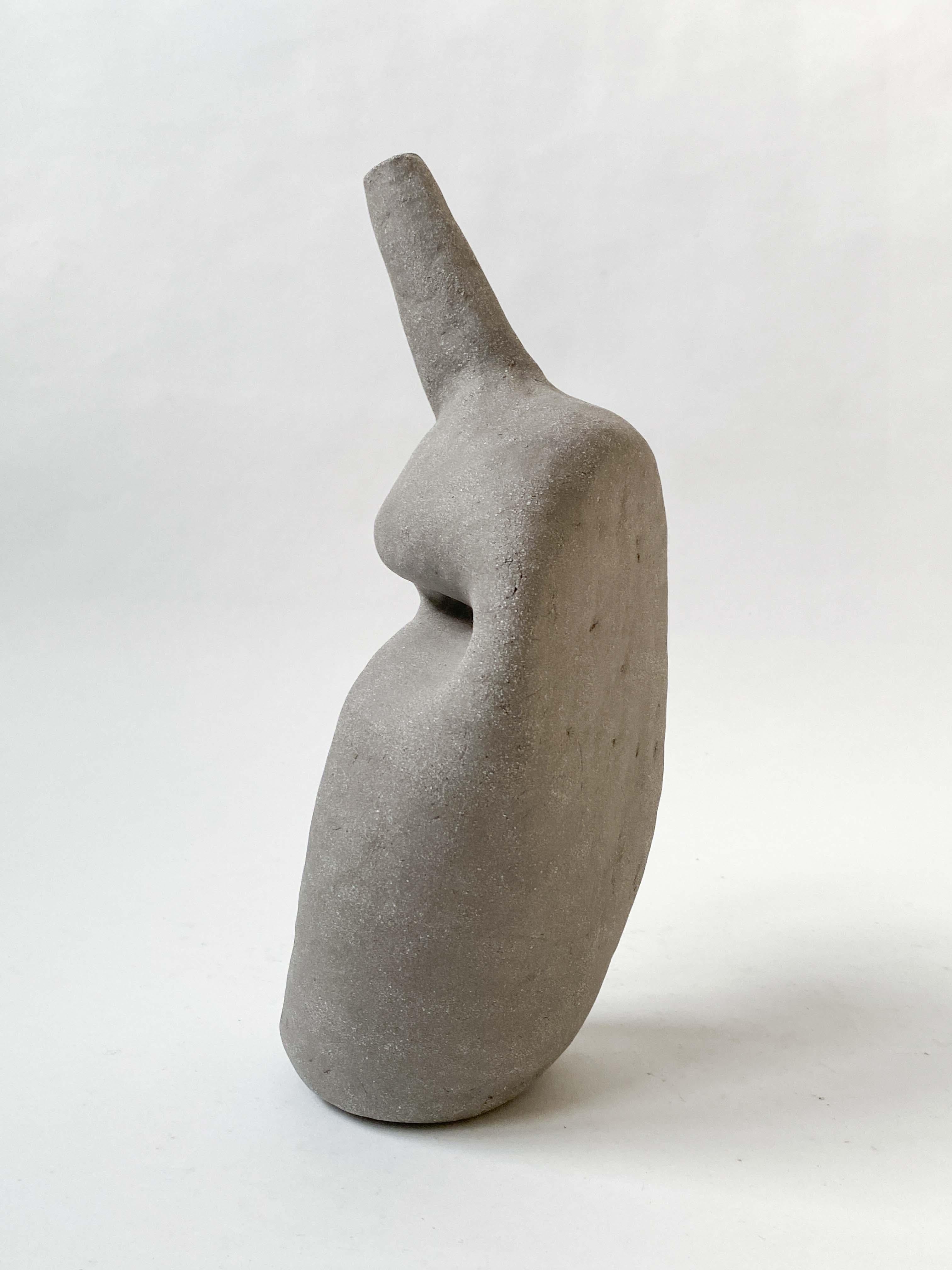 Céramique V.I.I.I.I. Vase décoratif en céramique de Lillian Tørlen en vente