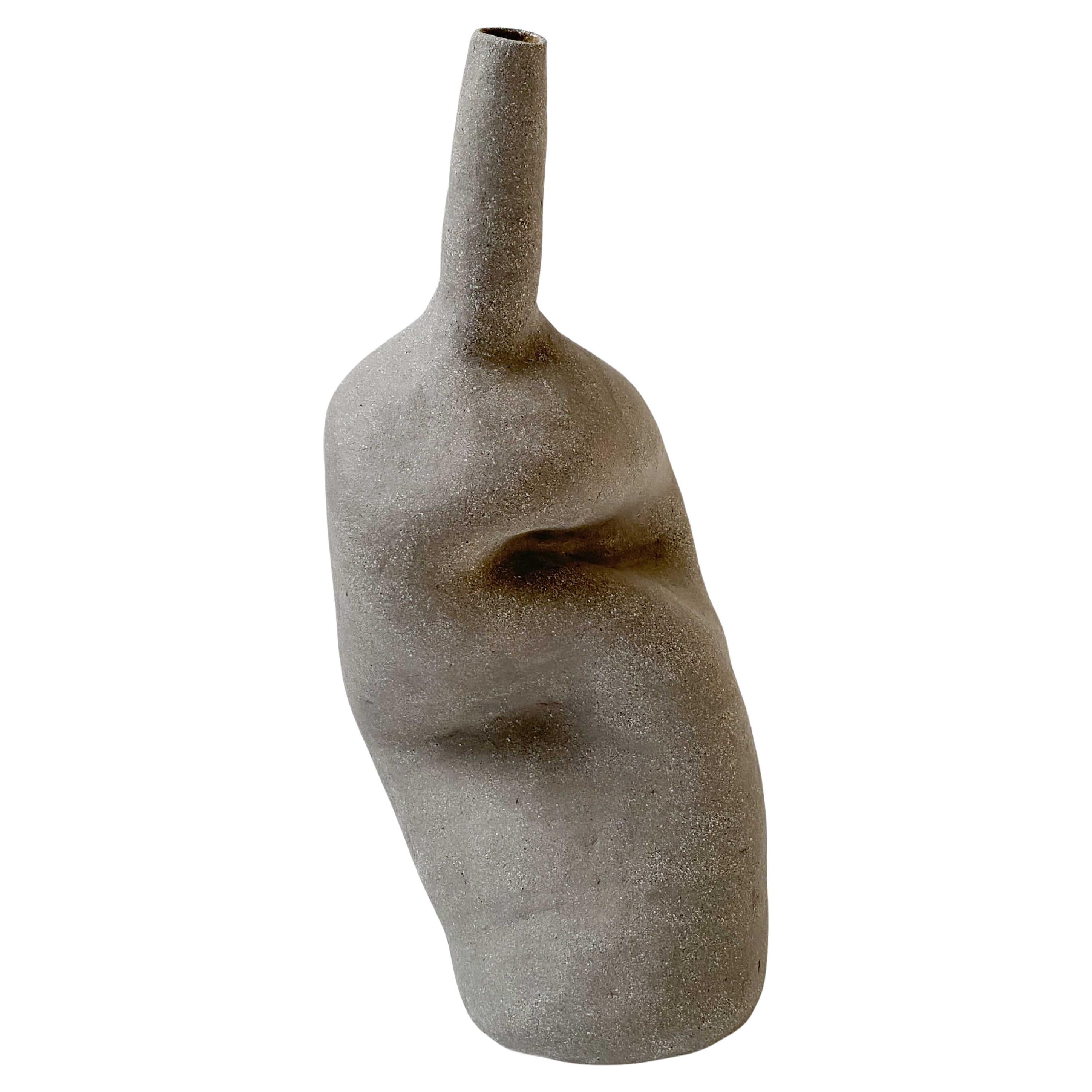 Jarrón de cerámica decorativo In The Corner V de Lillian Tørlen