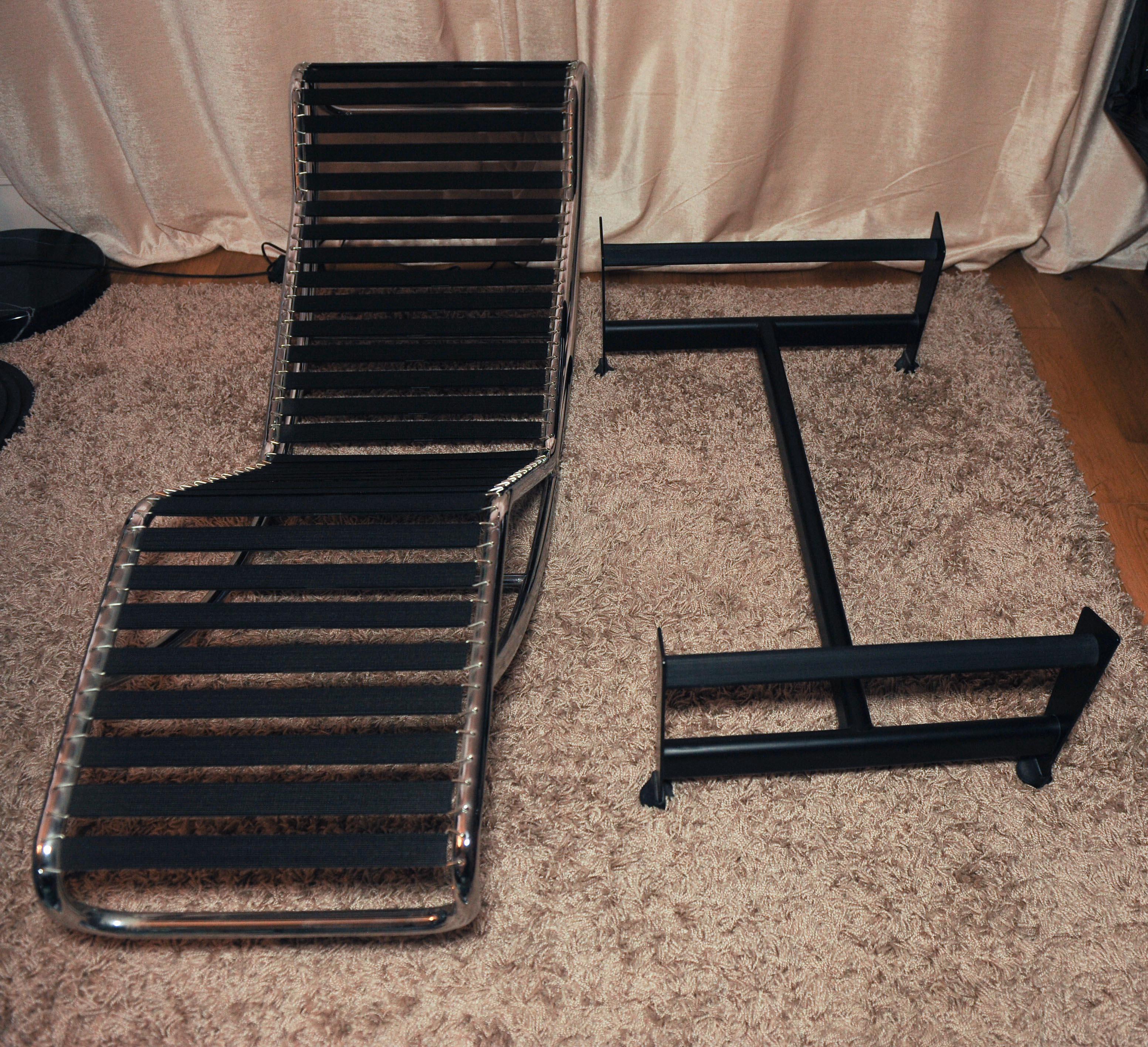 In the Manner of Le Corbusier LC4 Chaise Lounges by Le Corbusier Pierre Jeannere In Good Condition For Sale In High Wycombe, Buckinghamshire