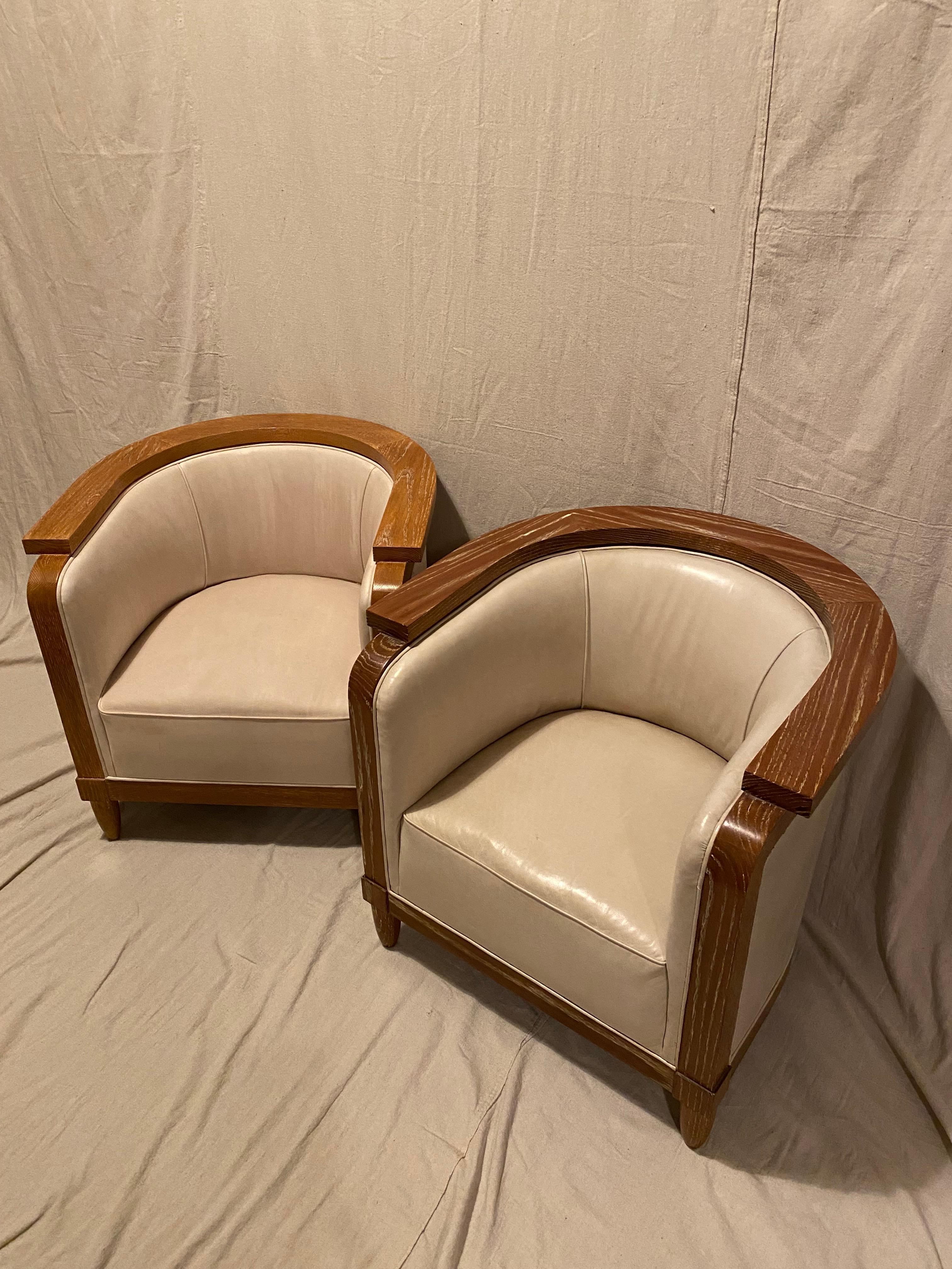 Cérusé Ensemble de quatre chaises longues dans le style des années 1940 en France en vente
