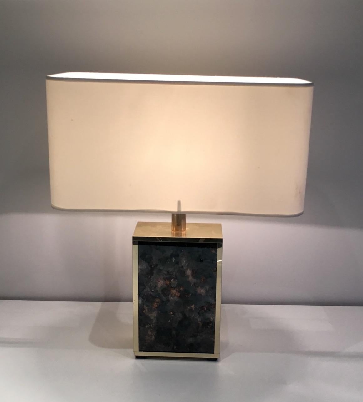 Foxed Glasses and Gild Metal Lamp in the Style of Aldo Tura, circa 1970 For Sale 6
